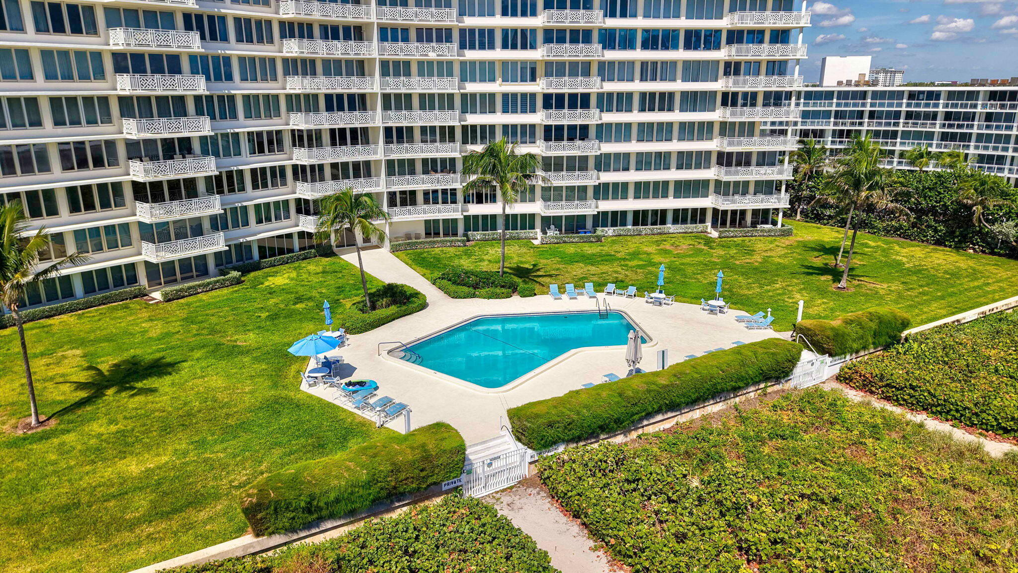 1225 S OCEAN Boulevard 101