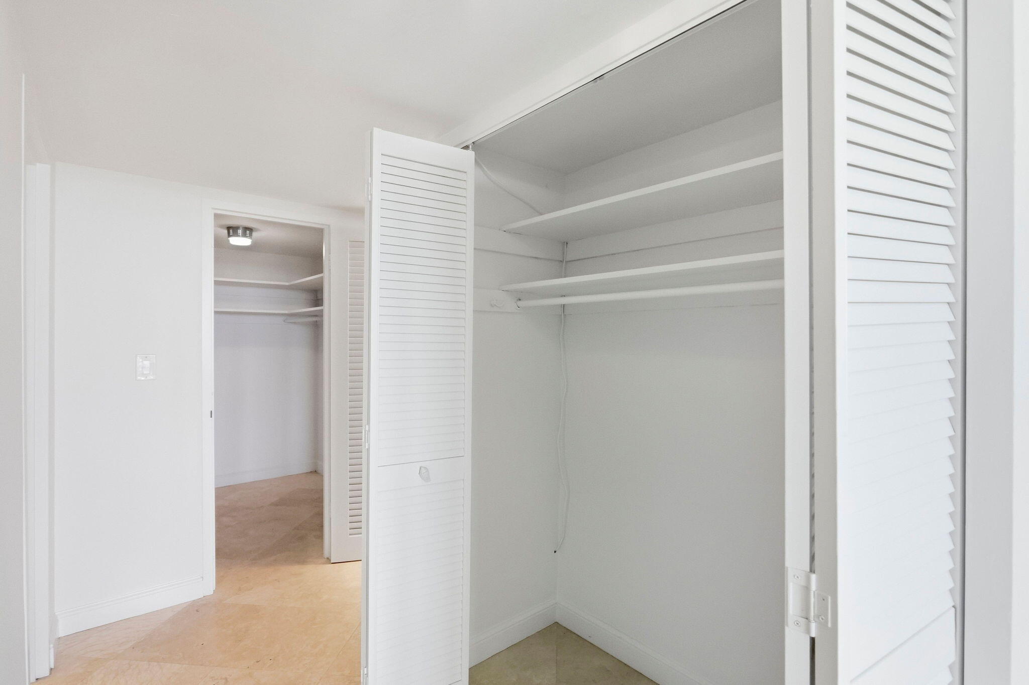 1225 S OCEAN Boulevard 101