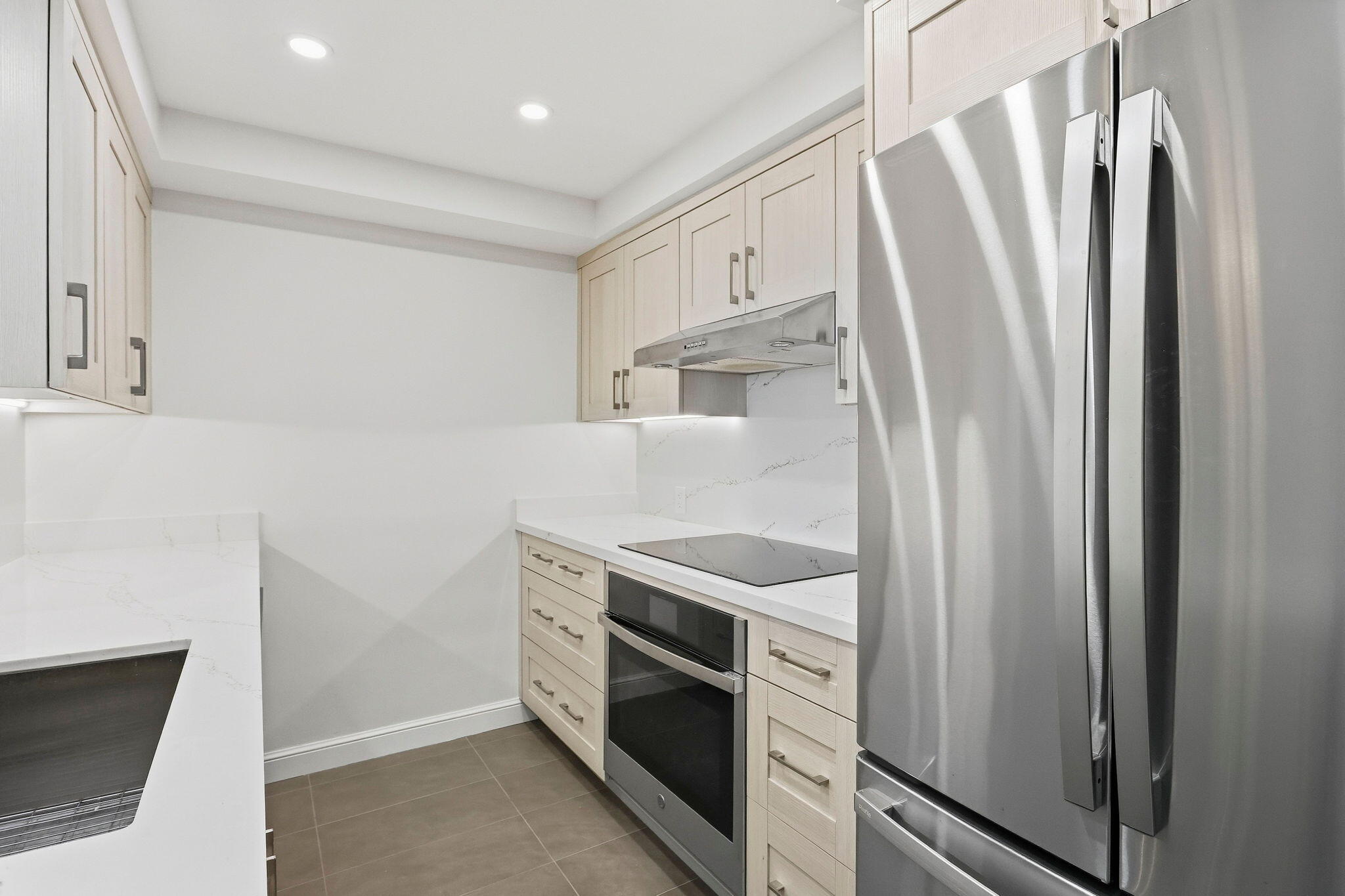 1225 S OCEAN Boulevard 101