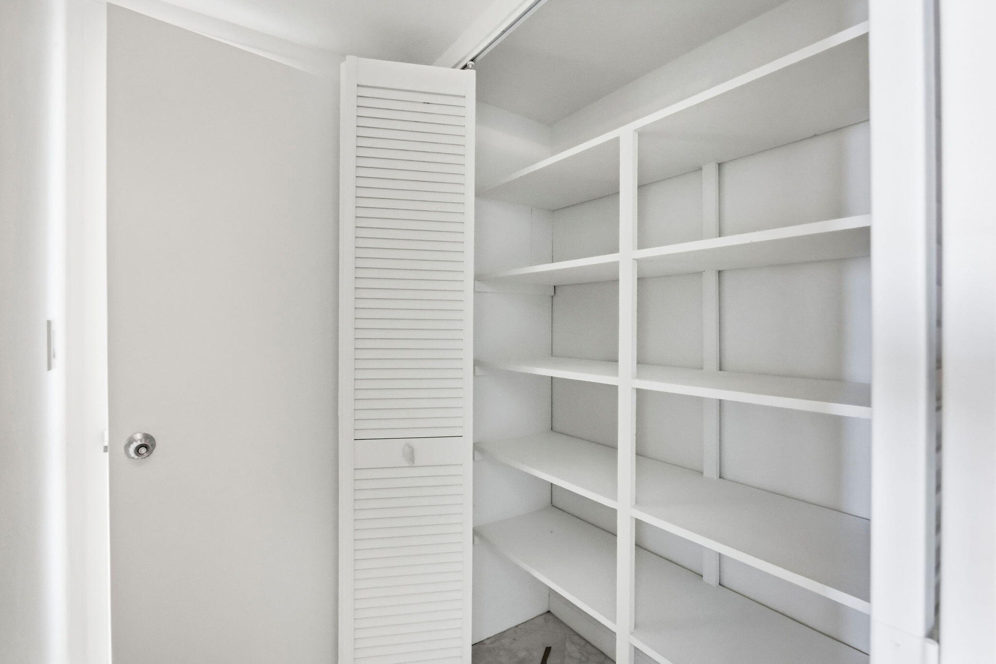 1225 S OCEAN Boulevard 101