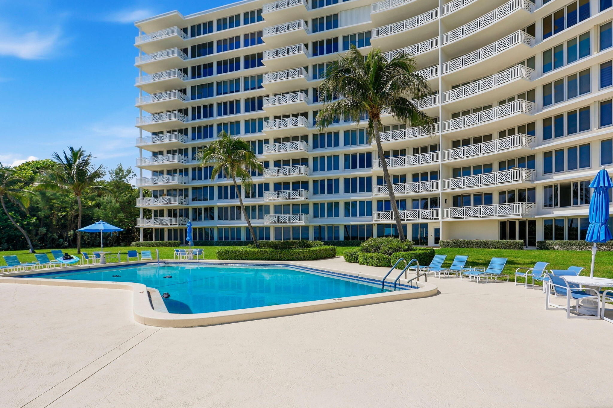 1225 S OCEAN Boulevard 101