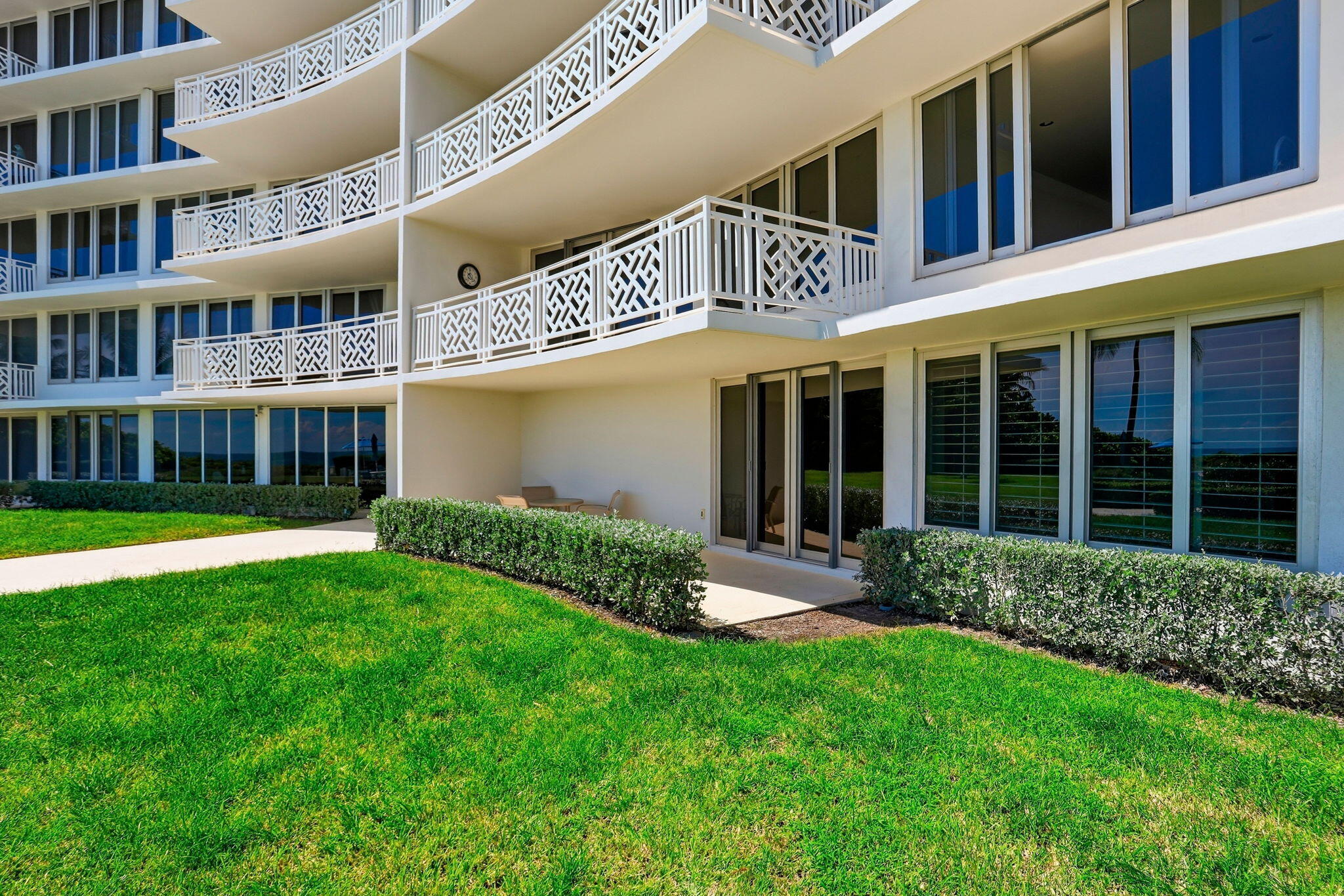 1225 S OCEAN Boulevard 101