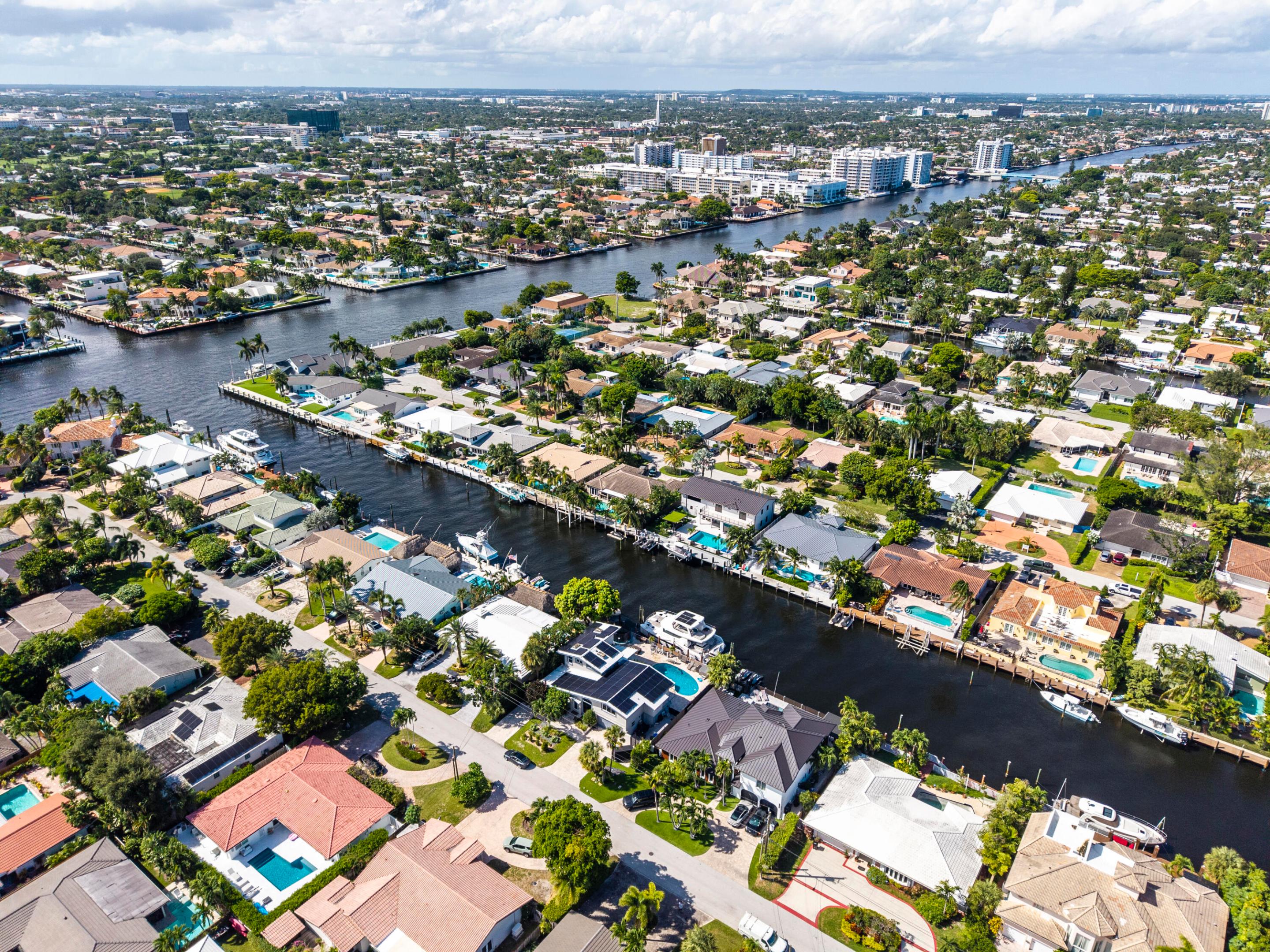 11 Castle Harbor Isle Drive