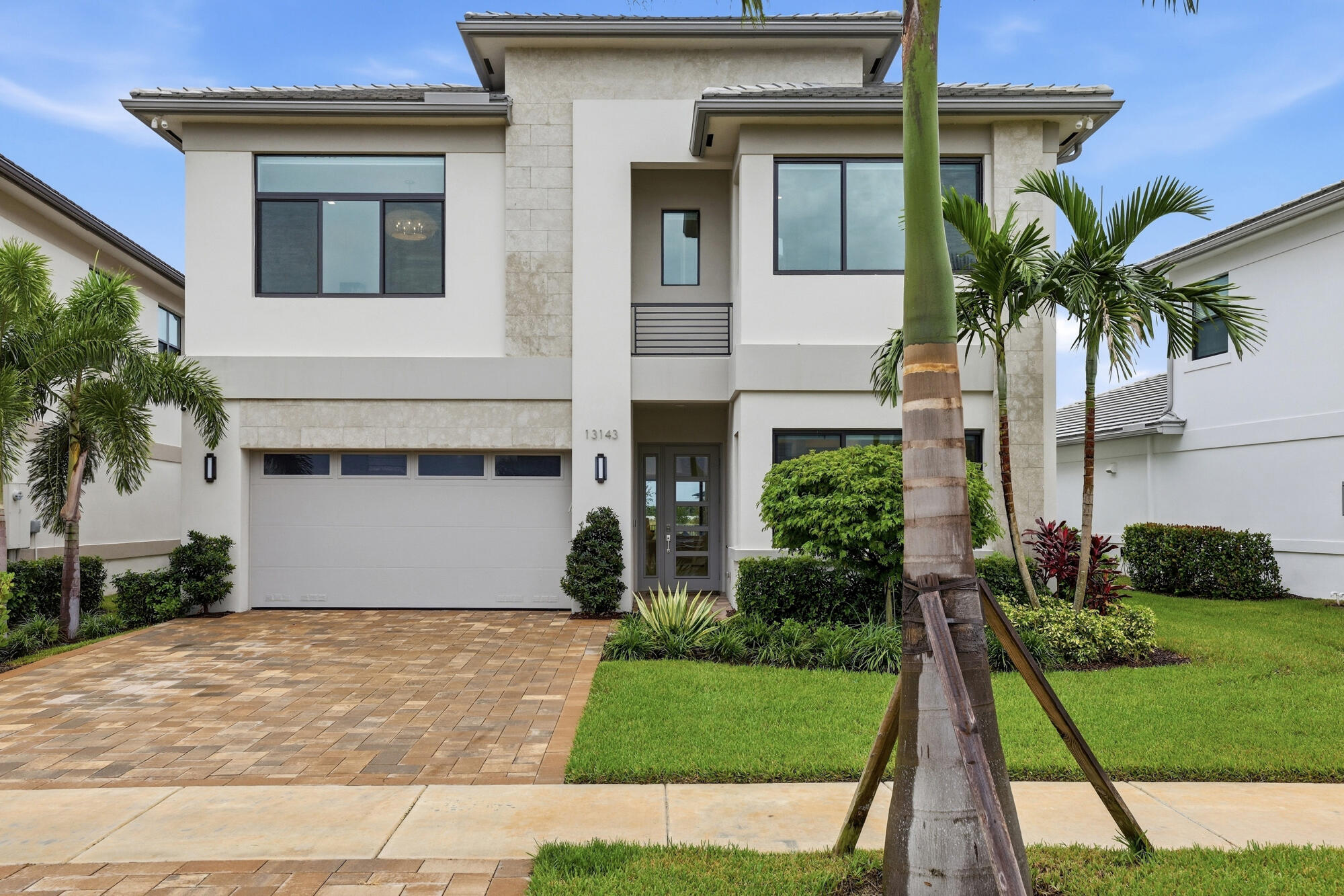 13143 FEATHERING Way
