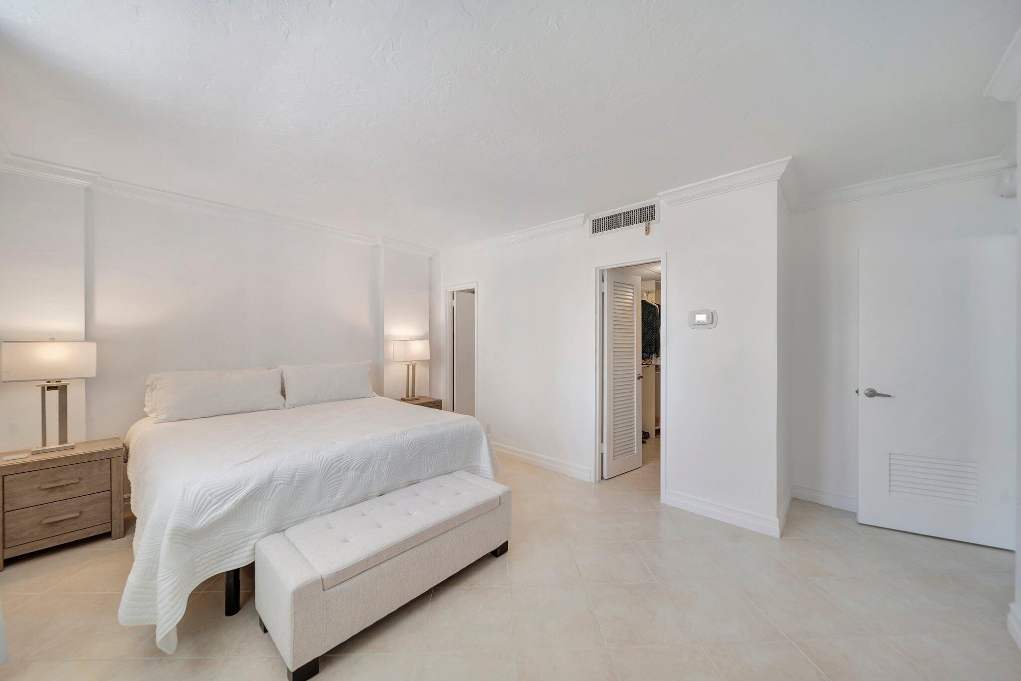 4250 Galt Ocean Drive 14B
