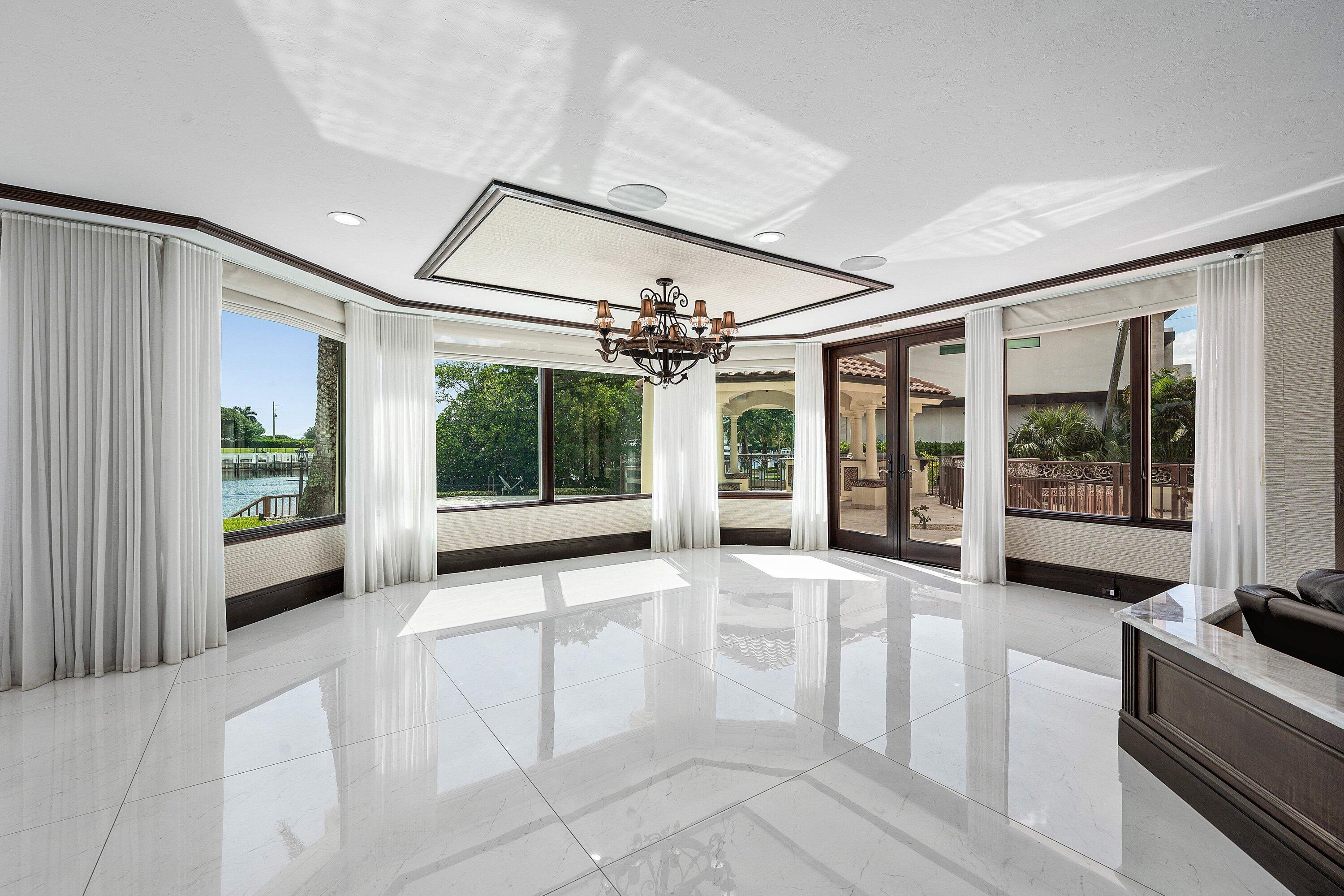3100 NE 46th Street