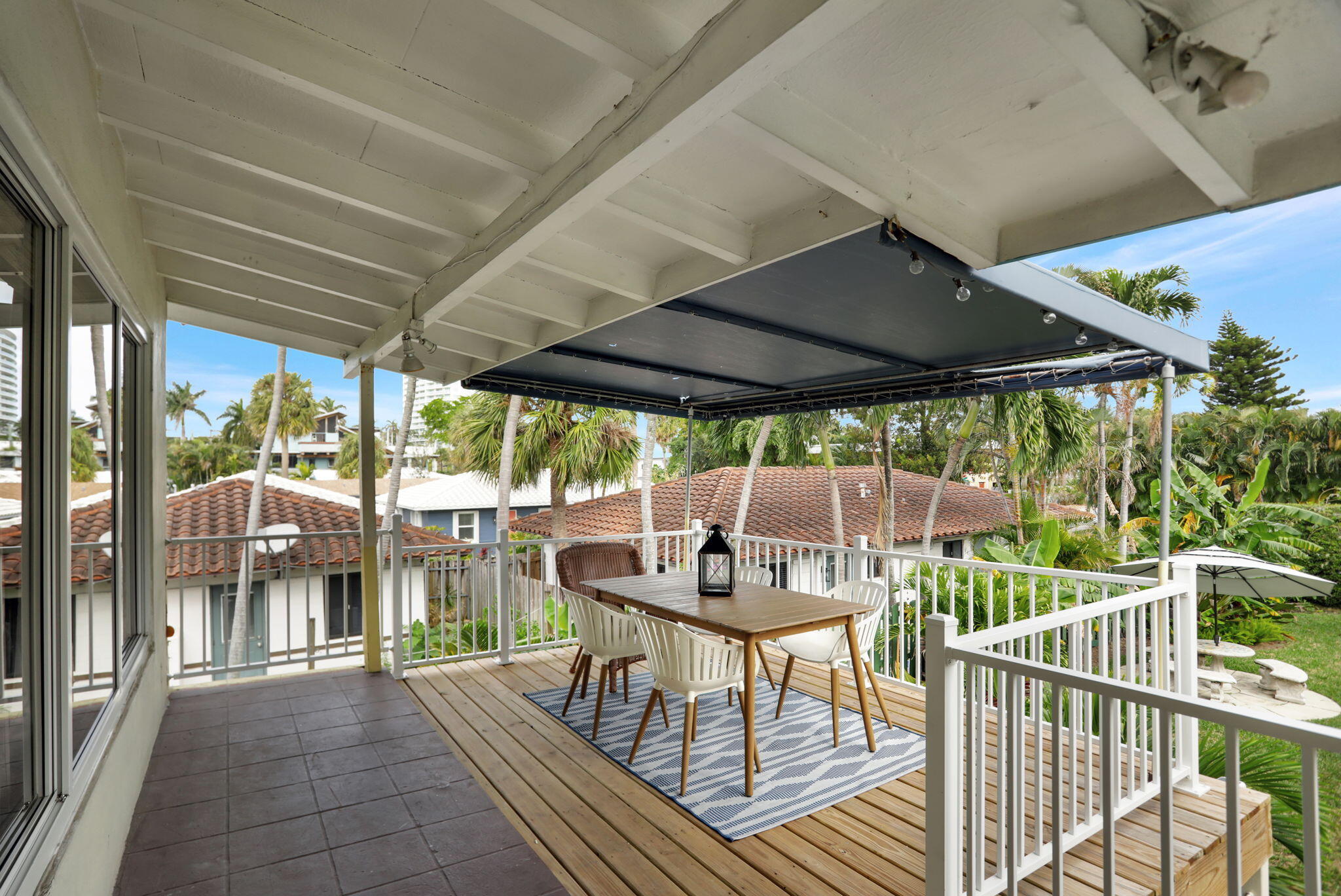 305 HIBISCUS Avenue
