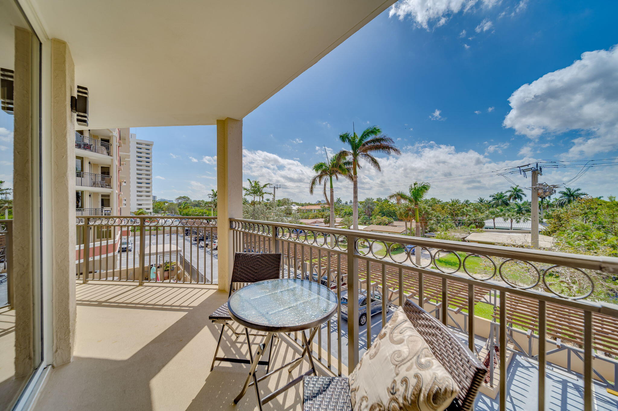 2011 N OCEAN Boulevard 302