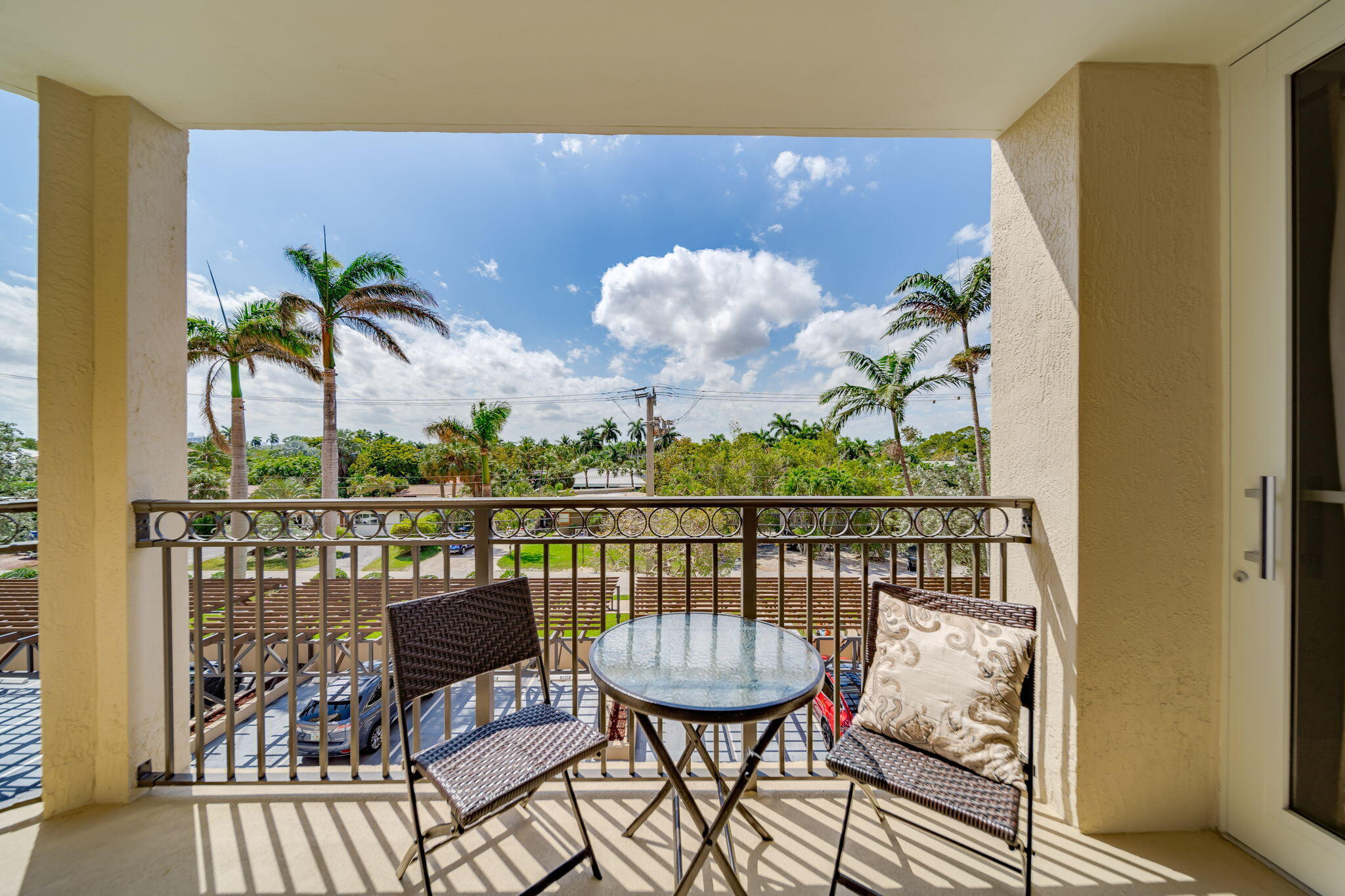 2011 N OCEAN Boulevard 302