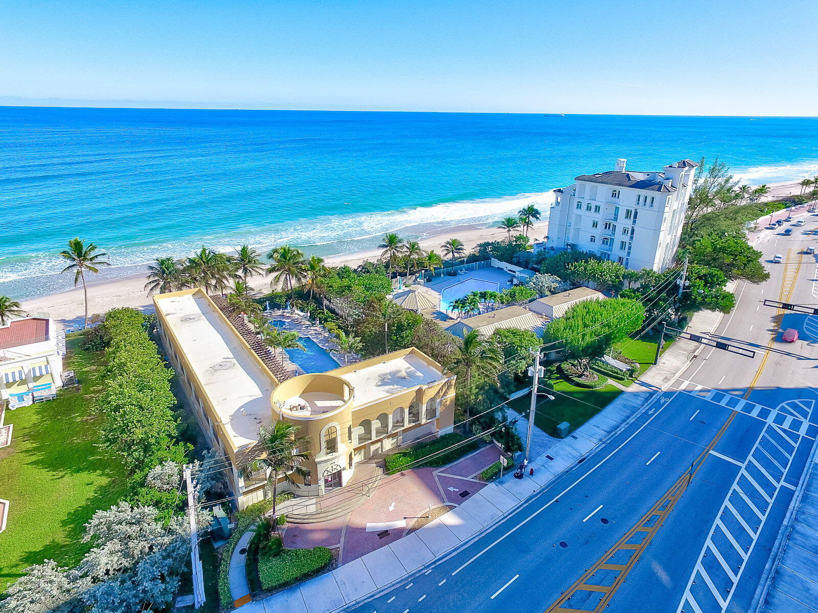 2011 N OCEAN Boulevard 302