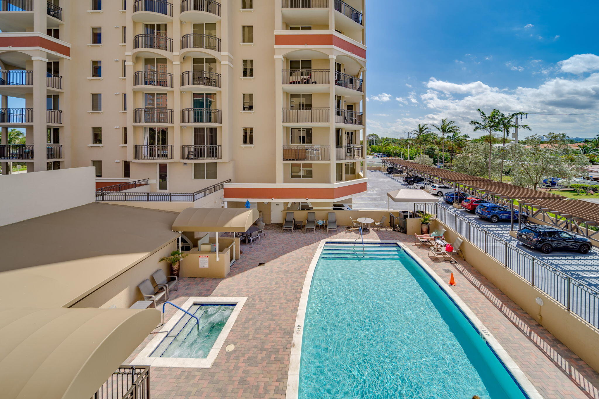 2011 N OCEAN Boulevard 302