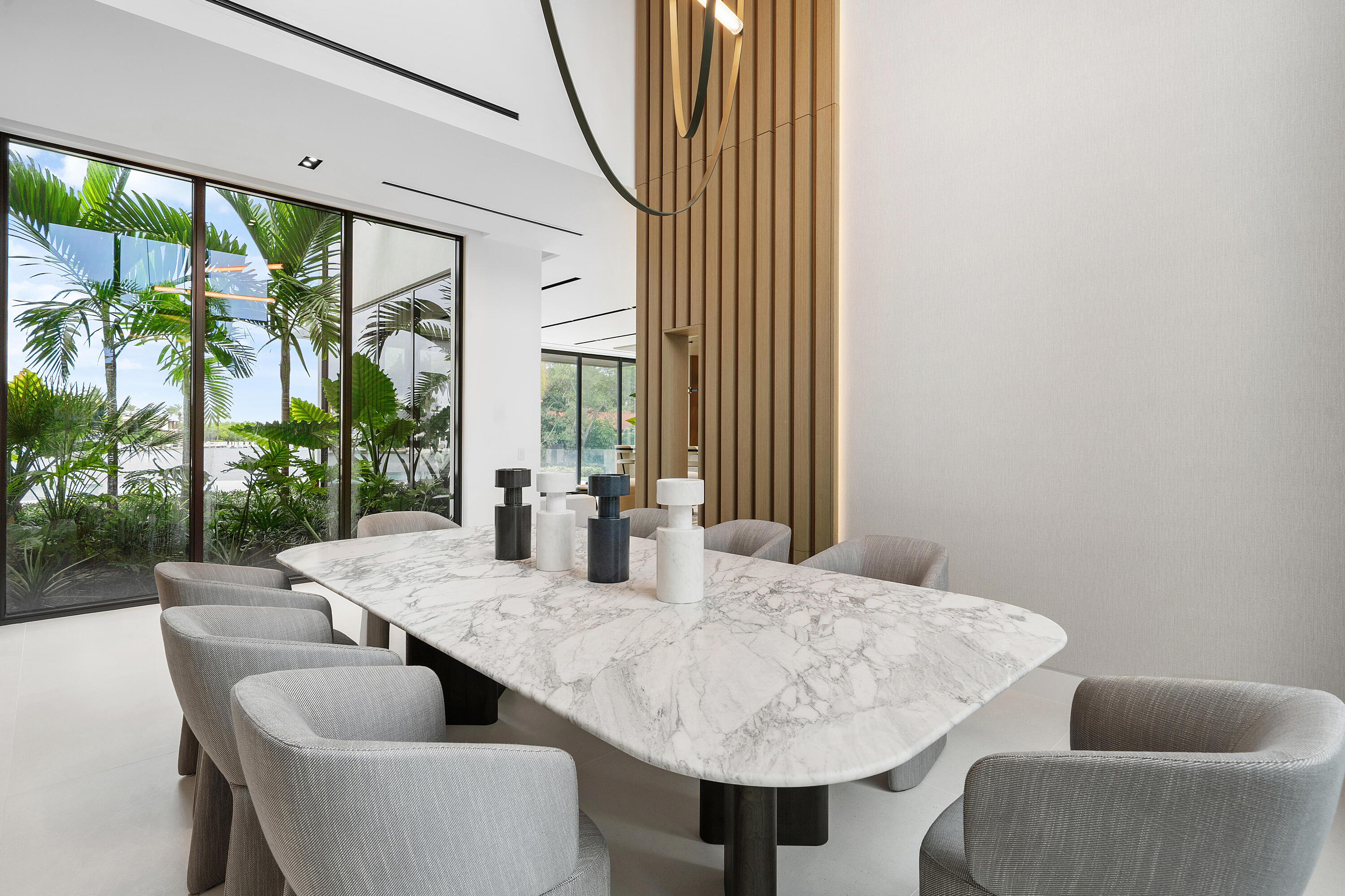 829 ORCHID Drive