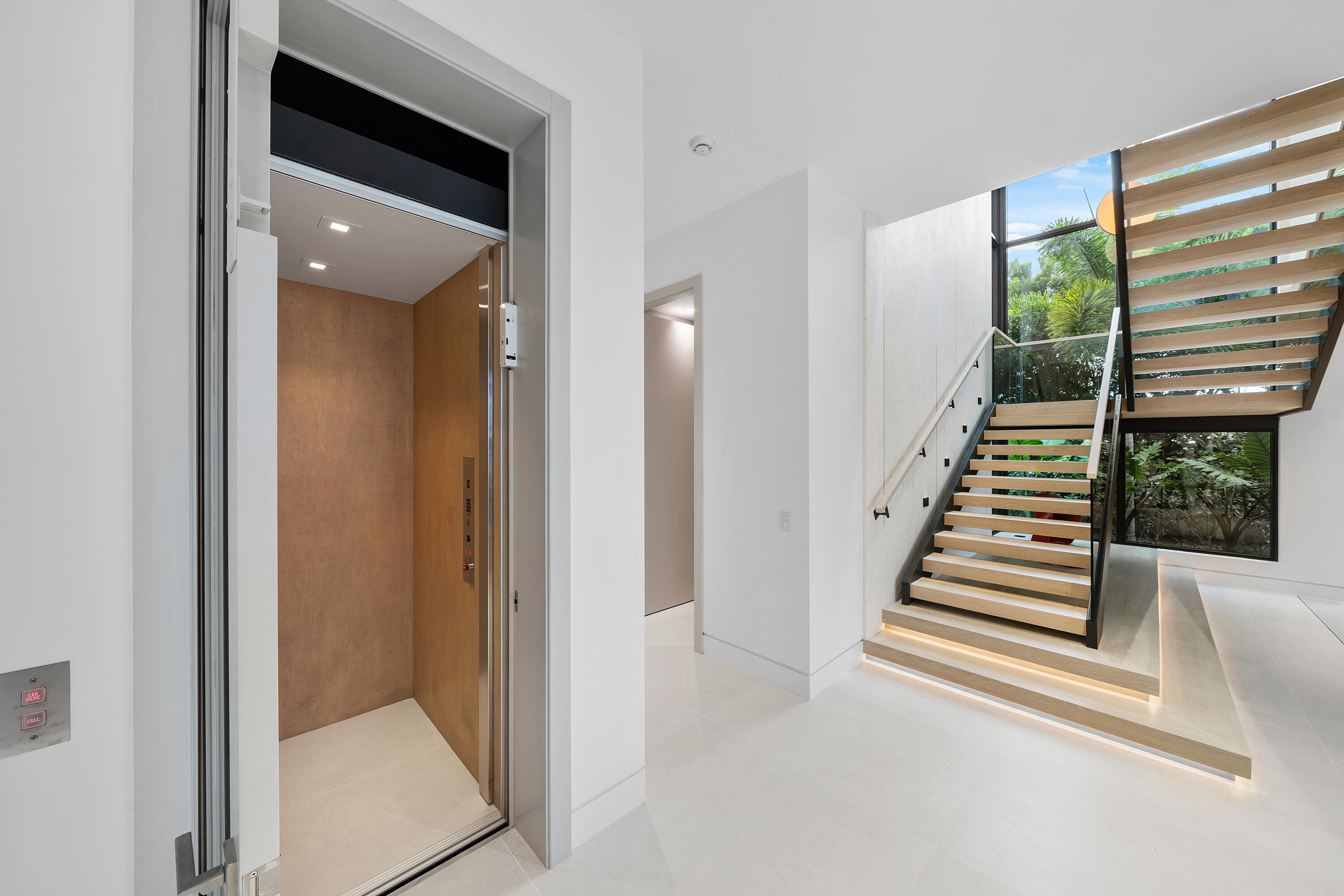 829 ORCHID Drive