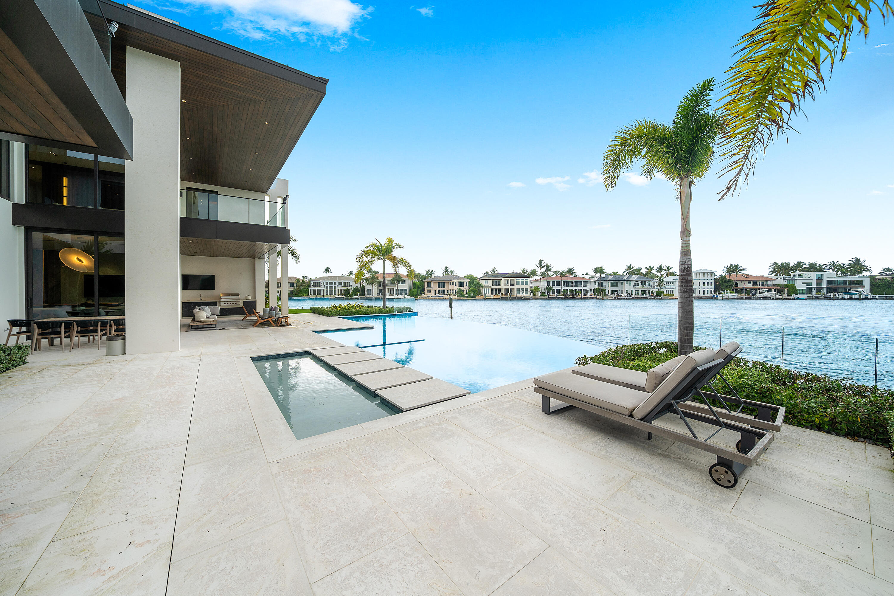 829 ORCHID Drive