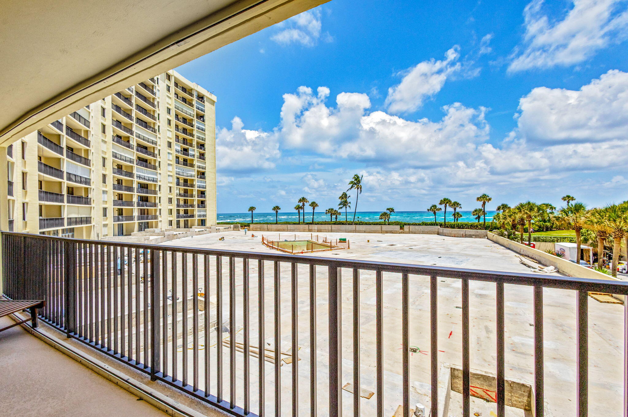 400 OCEAN TRAIL Way 209