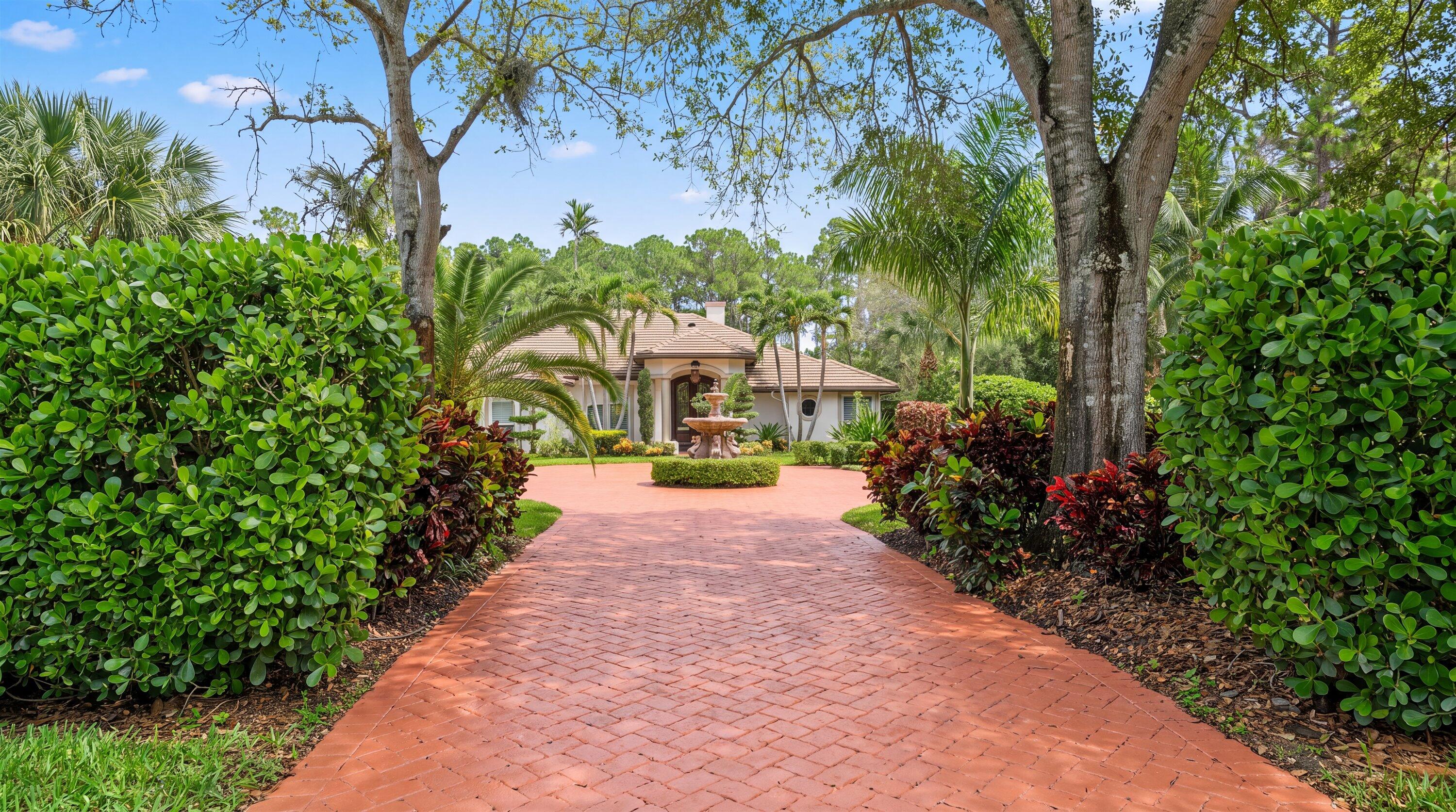 14816 Stirrup Lane