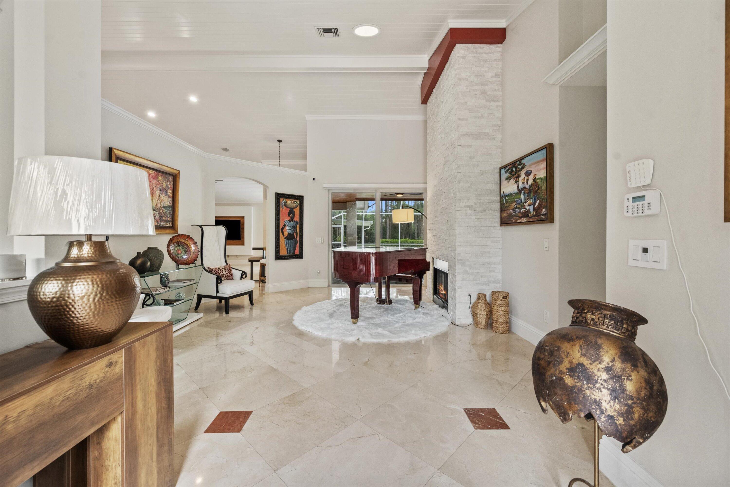 14816 Stirrup Lane