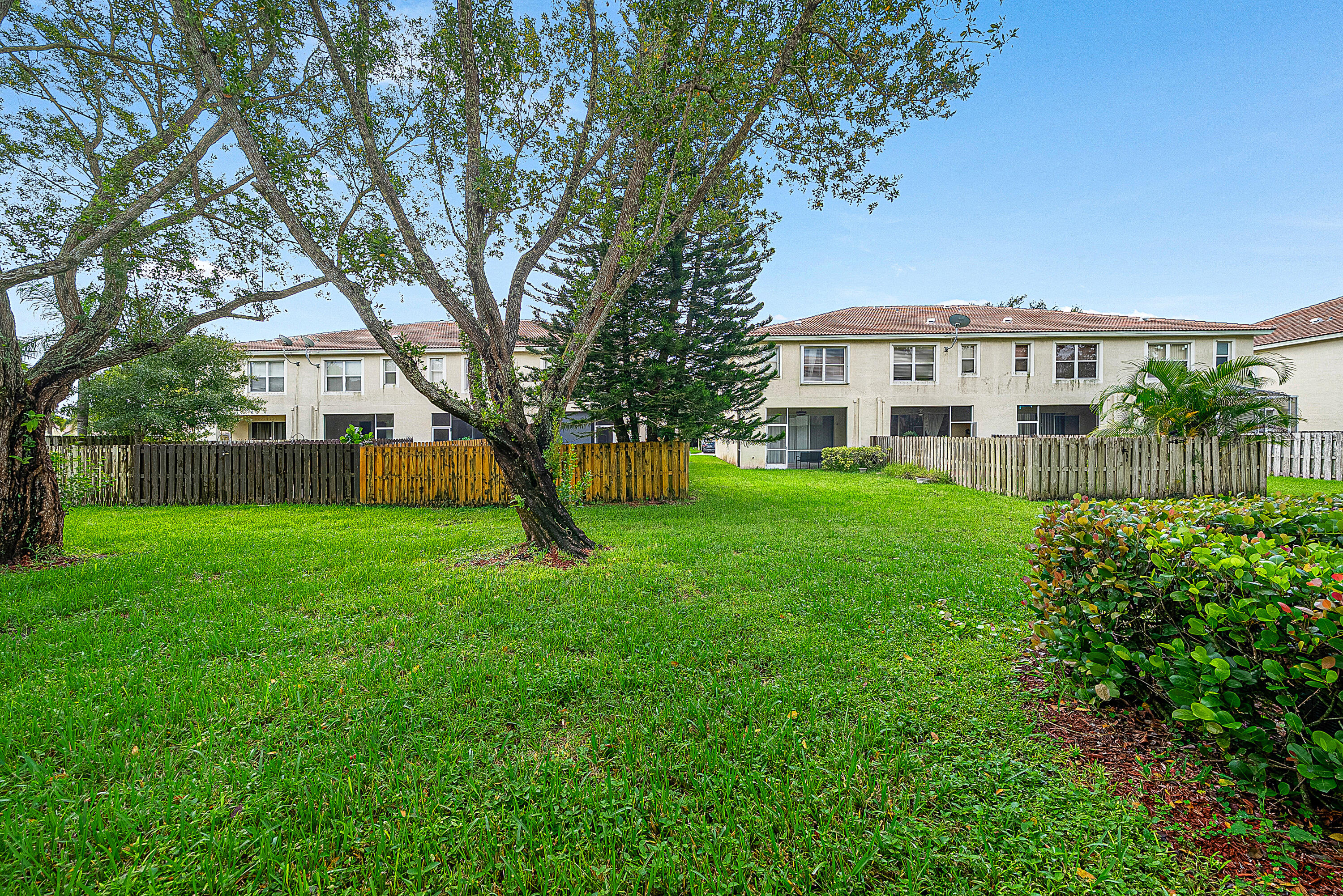 9688 Porta Leona Lane