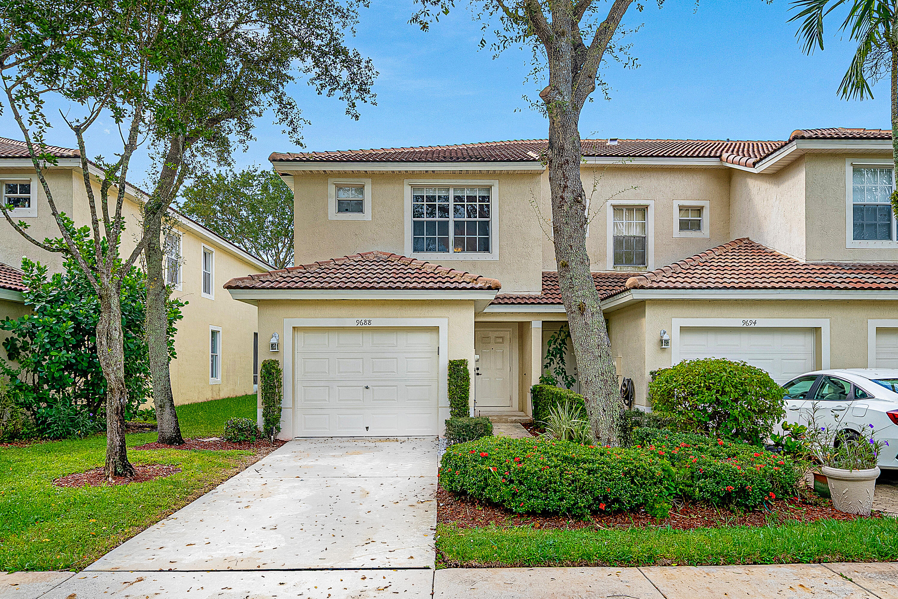 9688 Porta Leona Lane