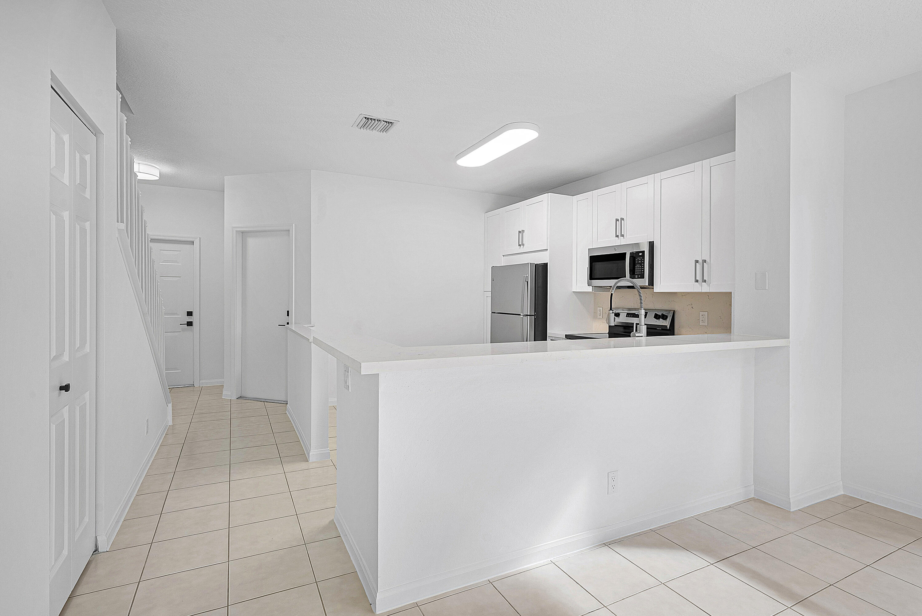 9688 Porta Leona Lane