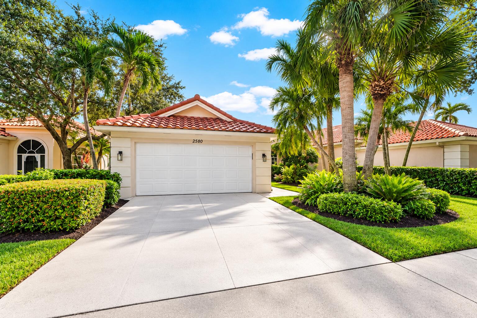 2580 Kittbuck Way