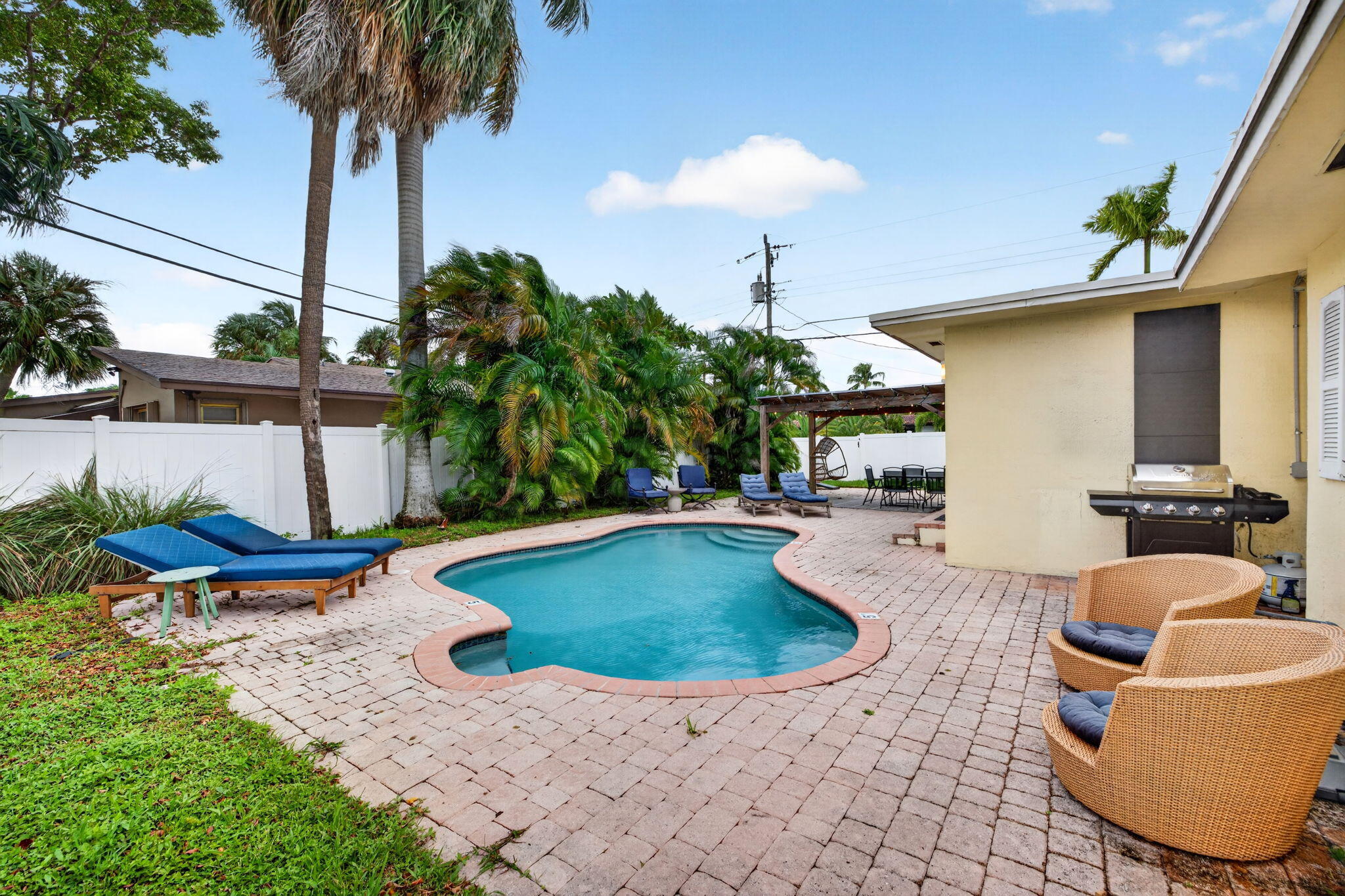 391 SE 6TH Court