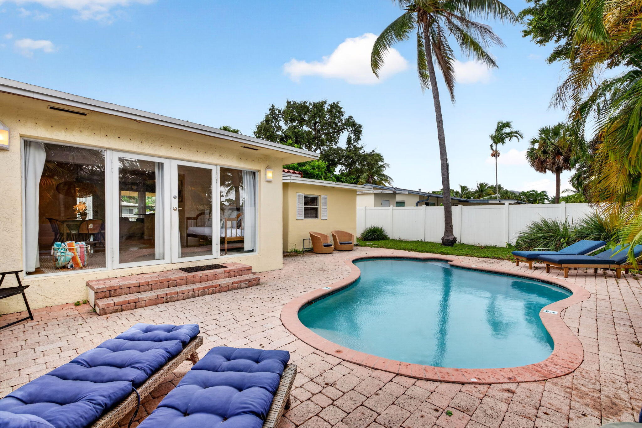 391 SE 6TH Court