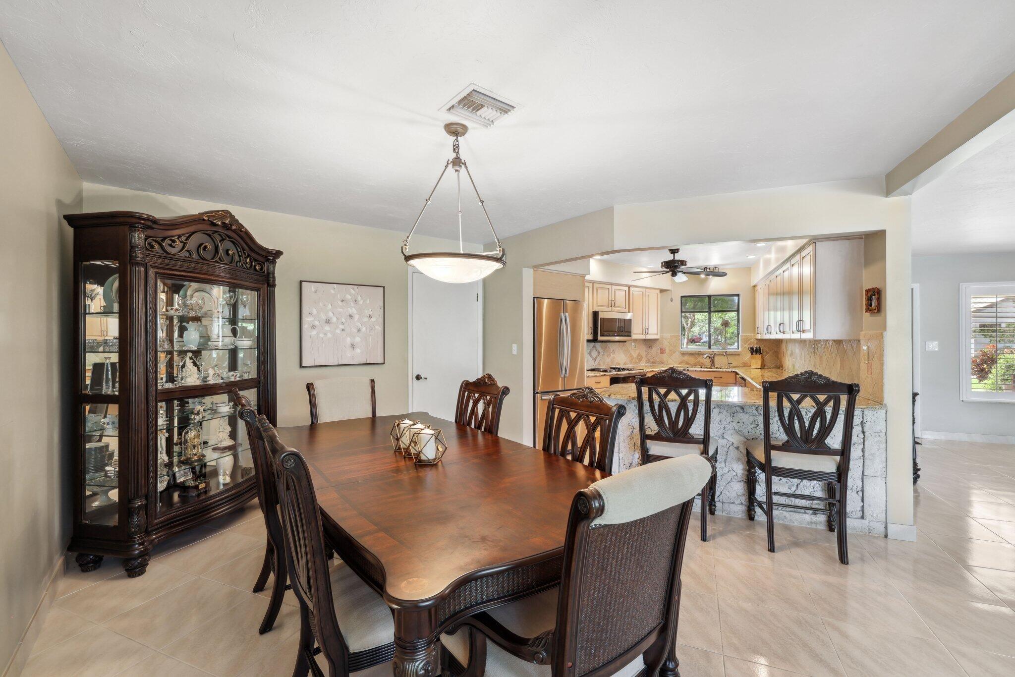 910 Banyan Drive