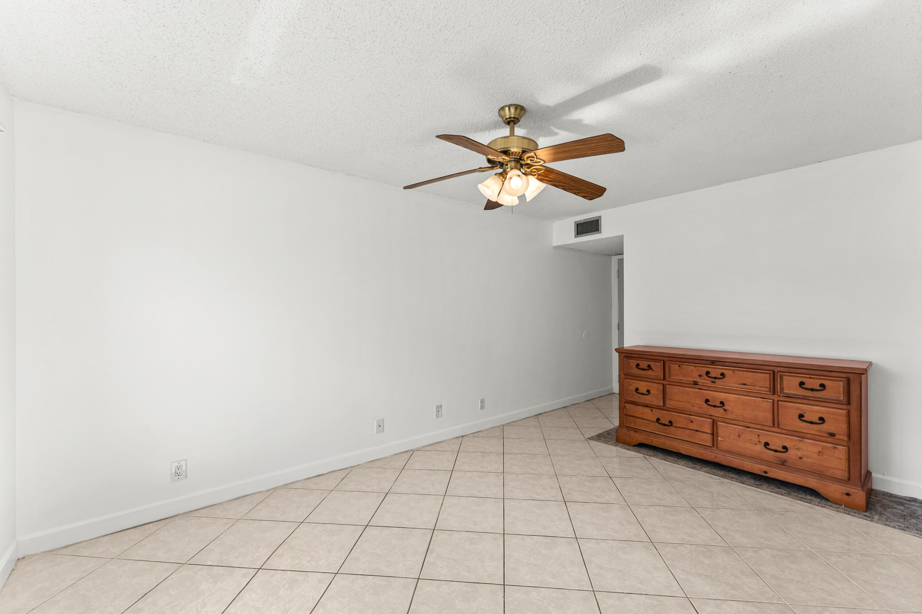 4148 NW 90th Avenue 201