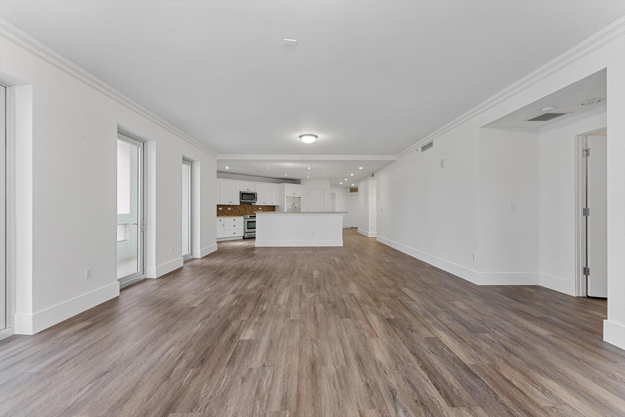 455 E PALMETTO PARK Road 6E
