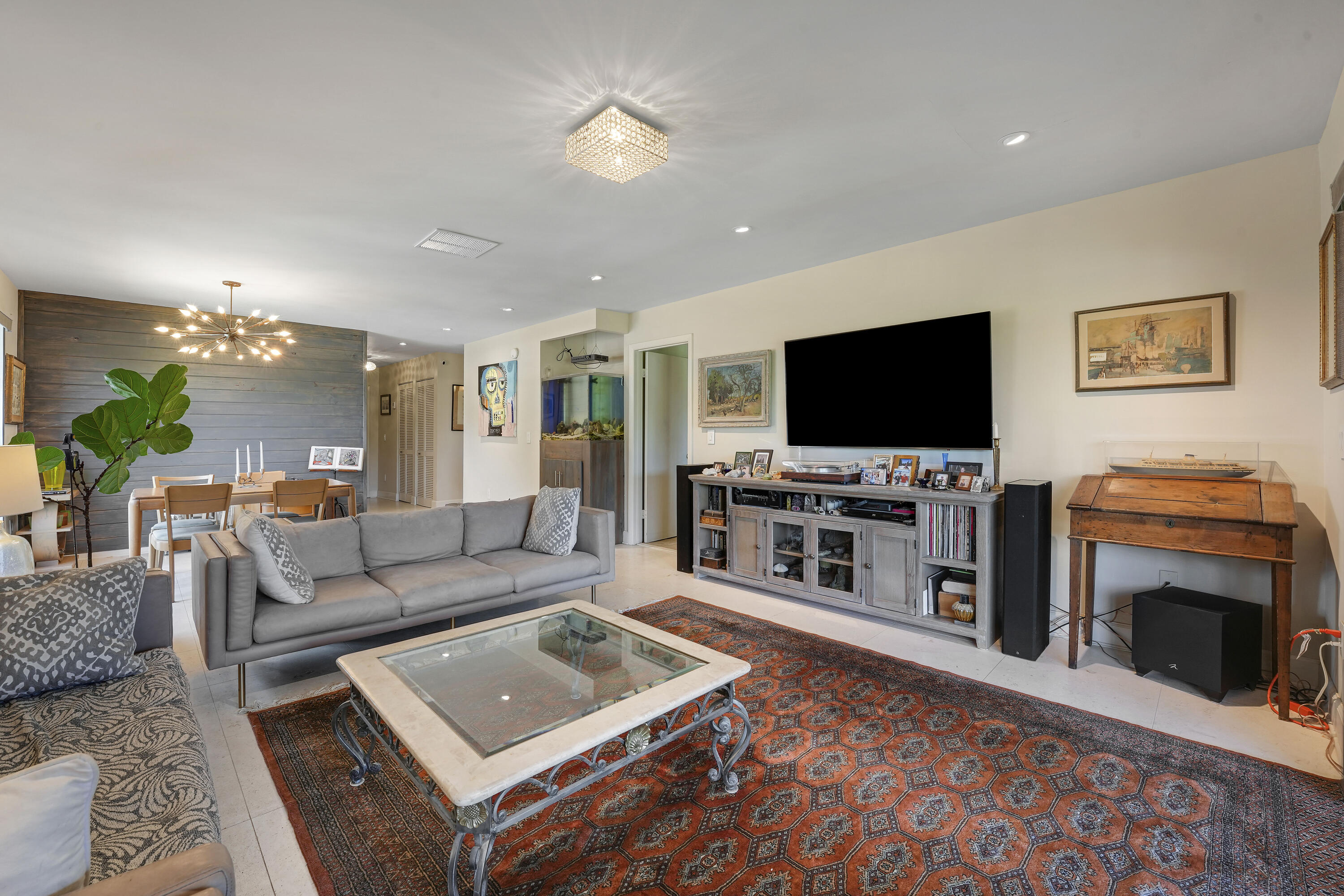 2 SOUTHPORT Lane D