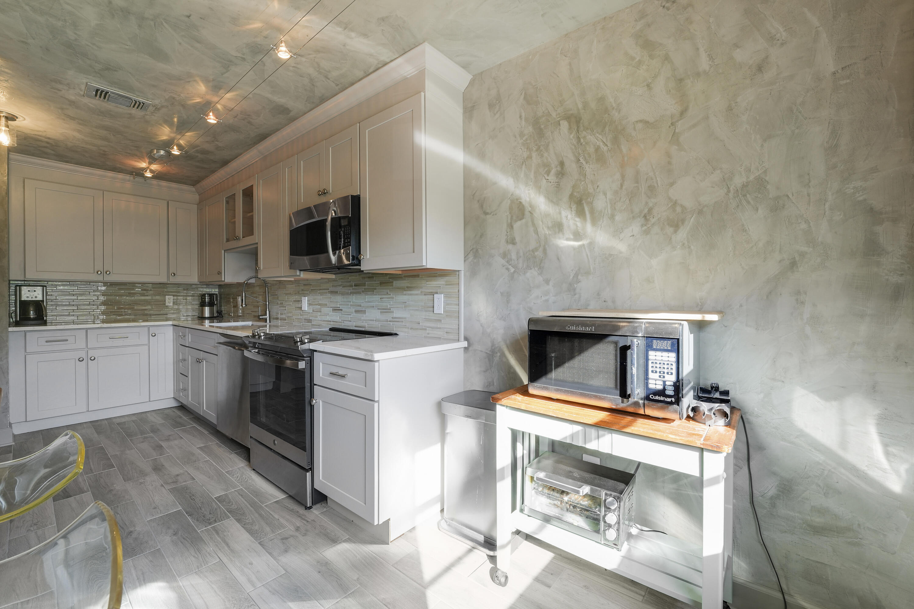 2 SOUTHPORT Lane D