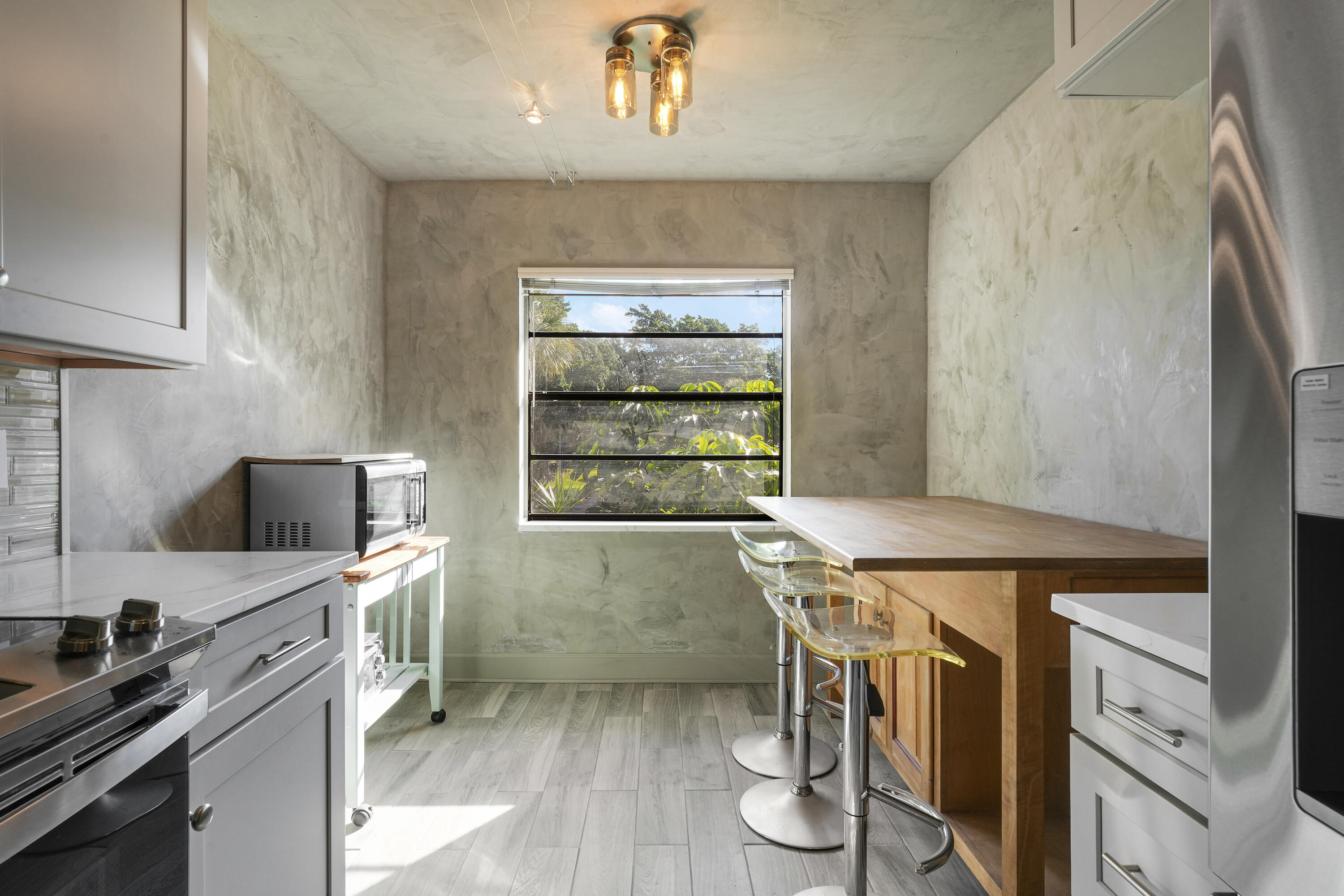 2 SOUTHPORT Lane D