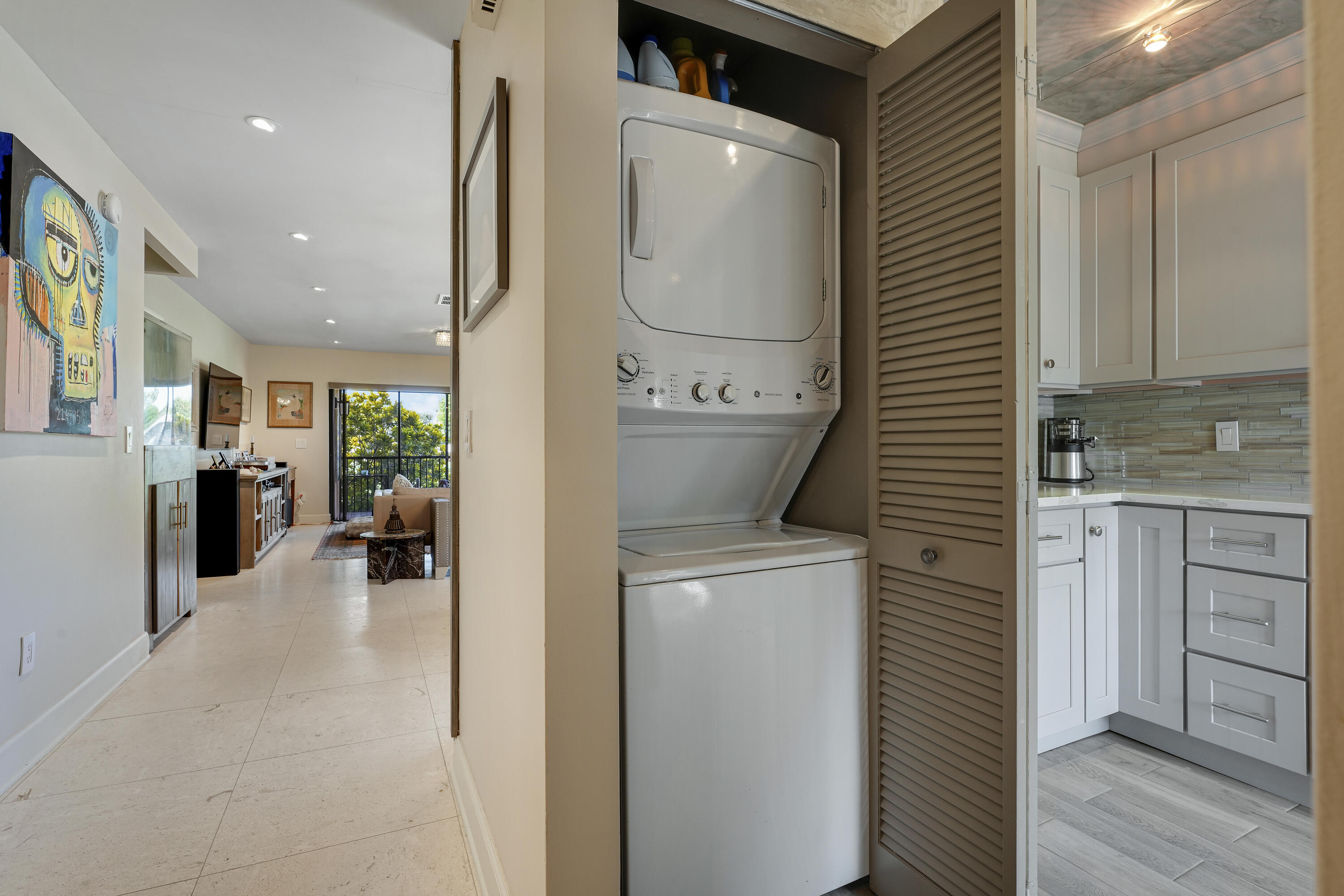 2 SOUTHPORT Lane D