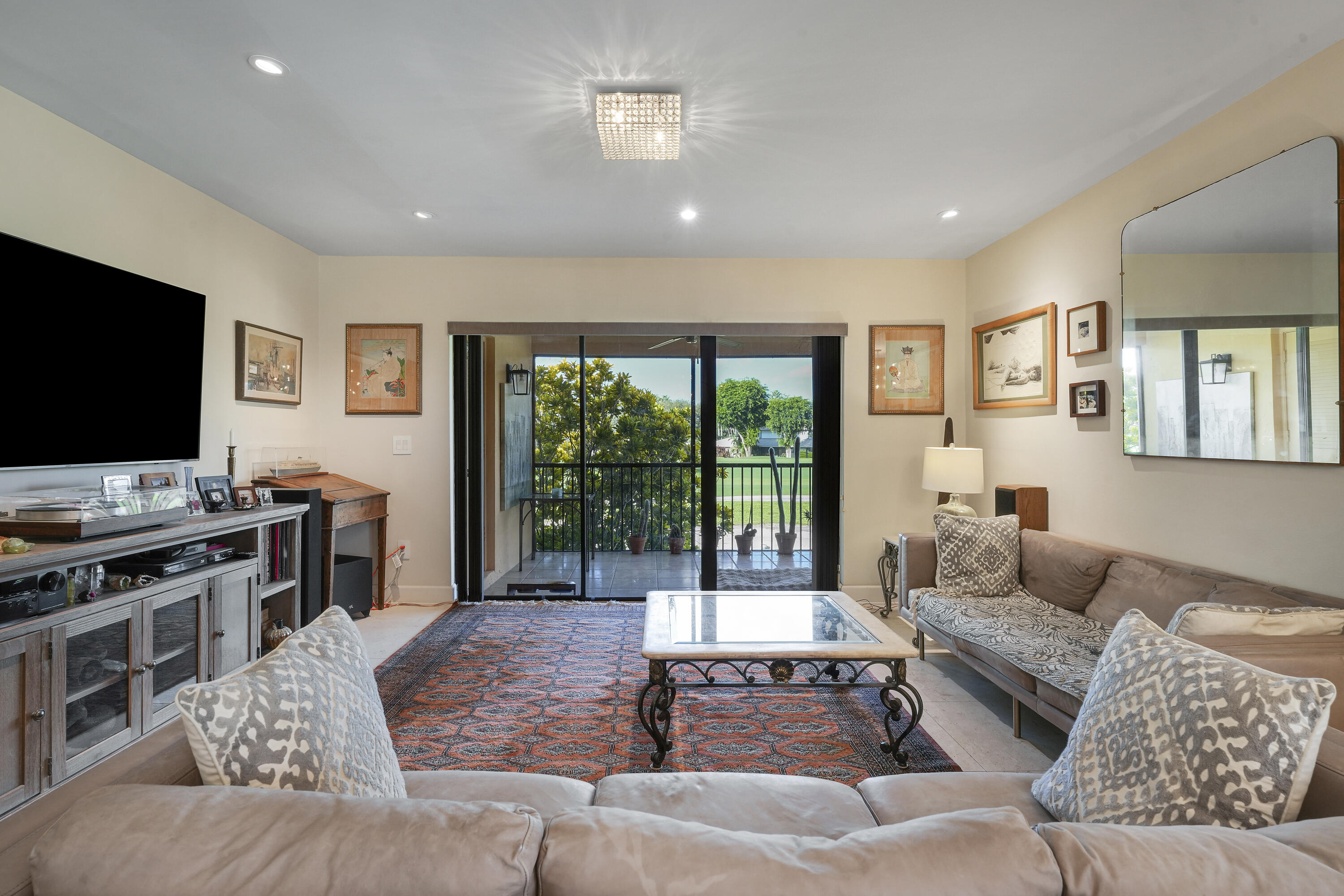 2 SOUTHPORT Lane D