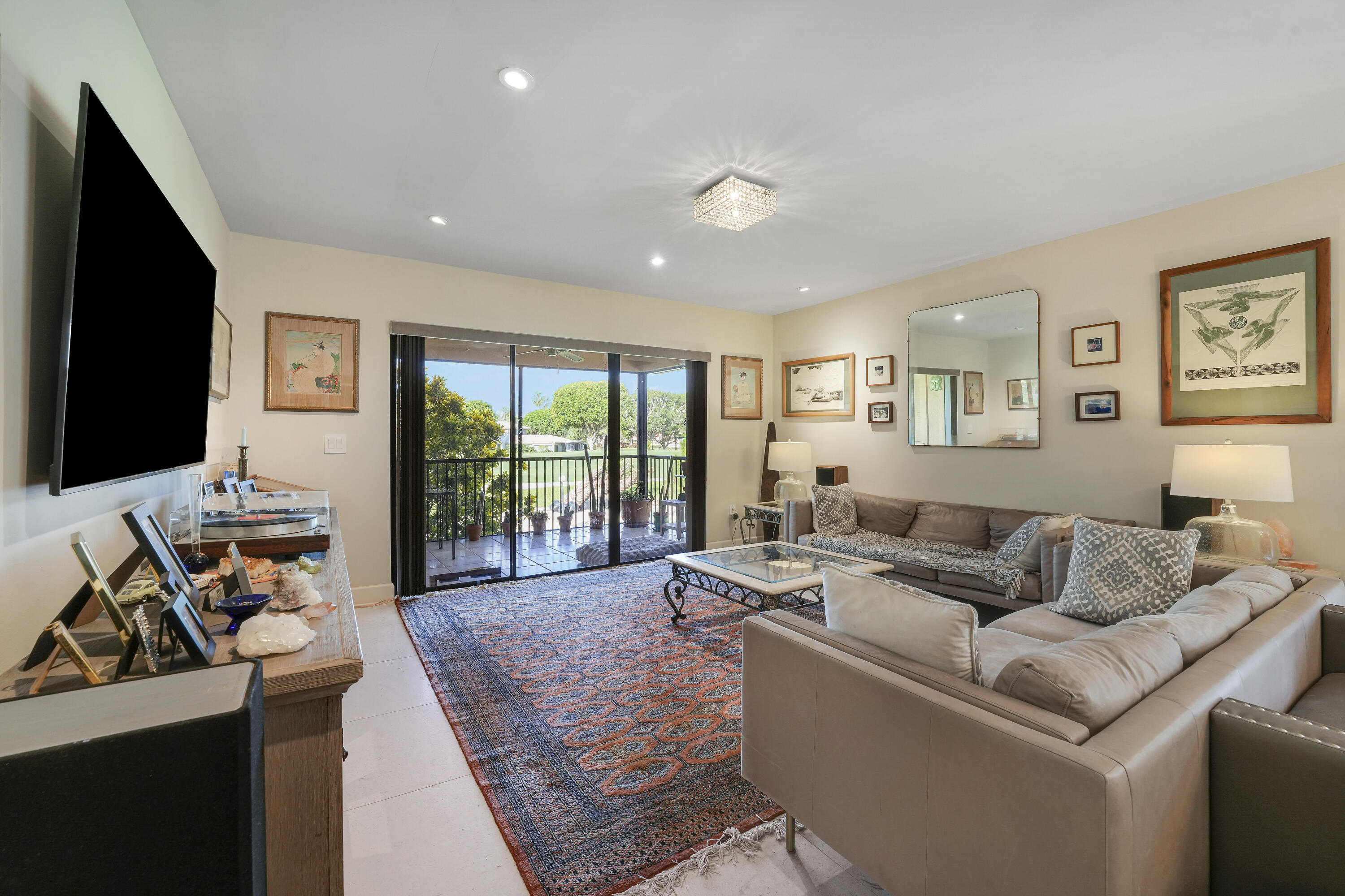 2 SOUTHPORT Lane D