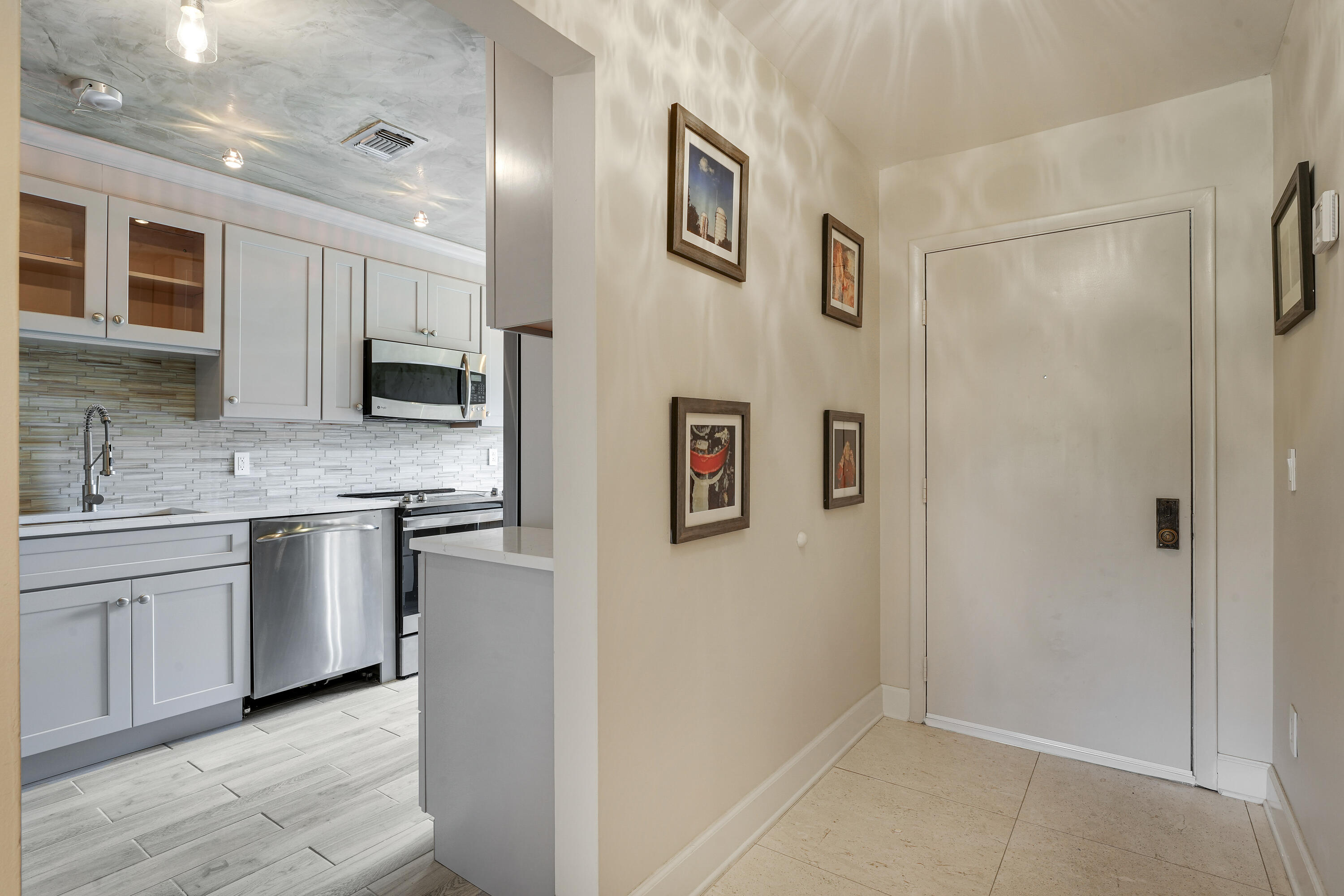 2 SOUTHPORT Lane D