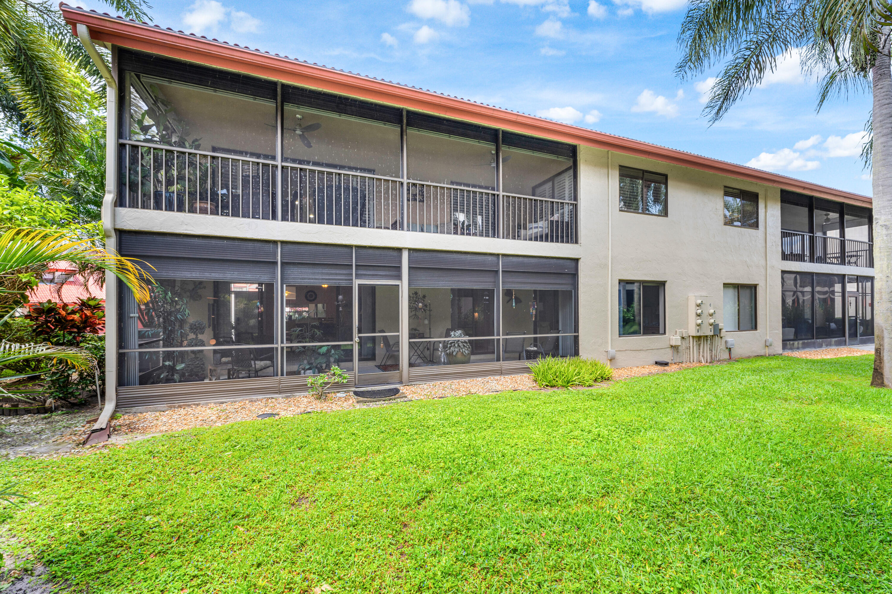 7685 LEXINGTON CLUB Boulevard B