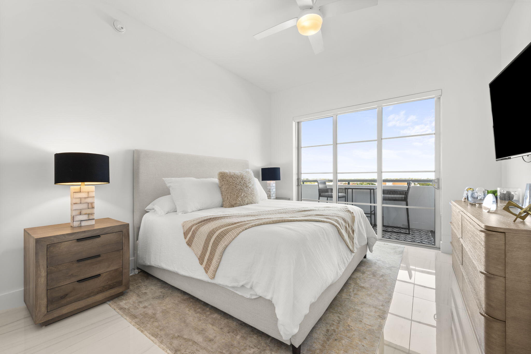 155 E Boca Raton Road Unit: 919