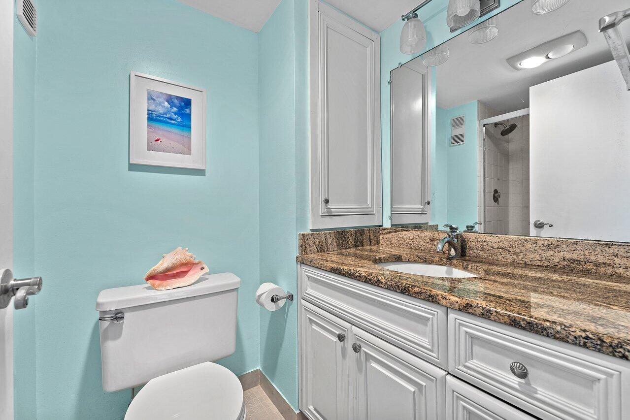 3215 S OCEAN Boulevard 407