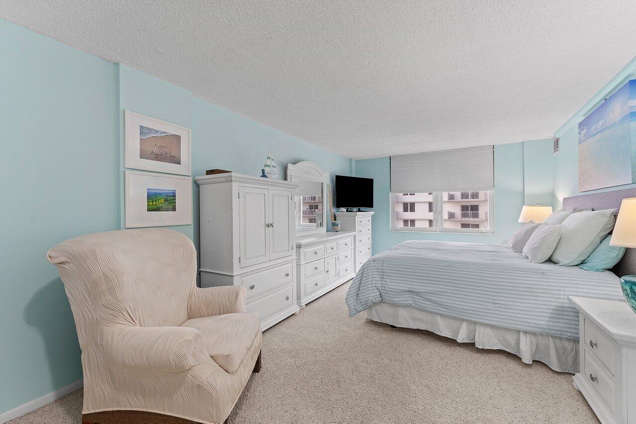 3215 S OCEAN Boulevard 407