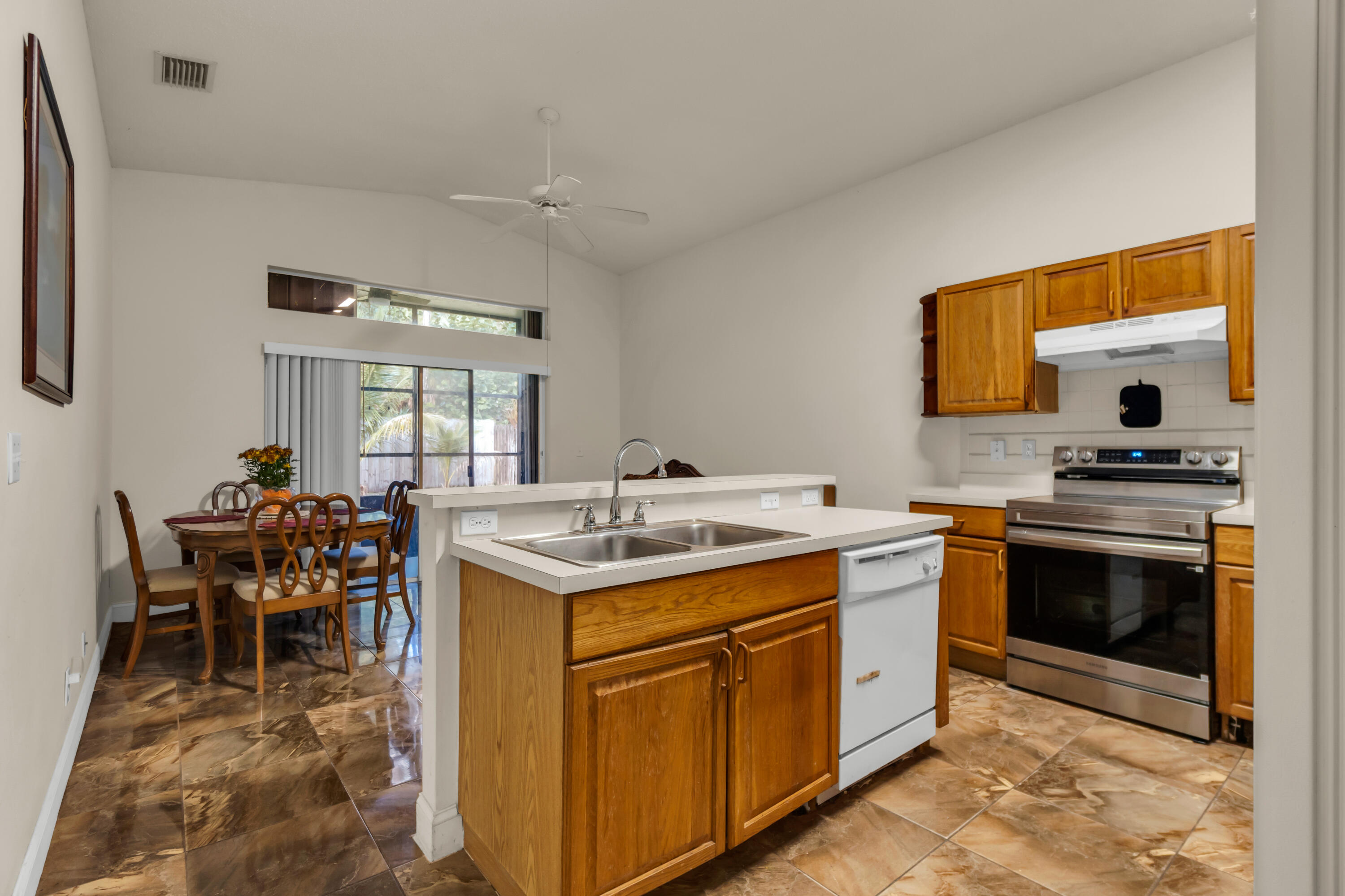 8055 Stirrup Cay Court