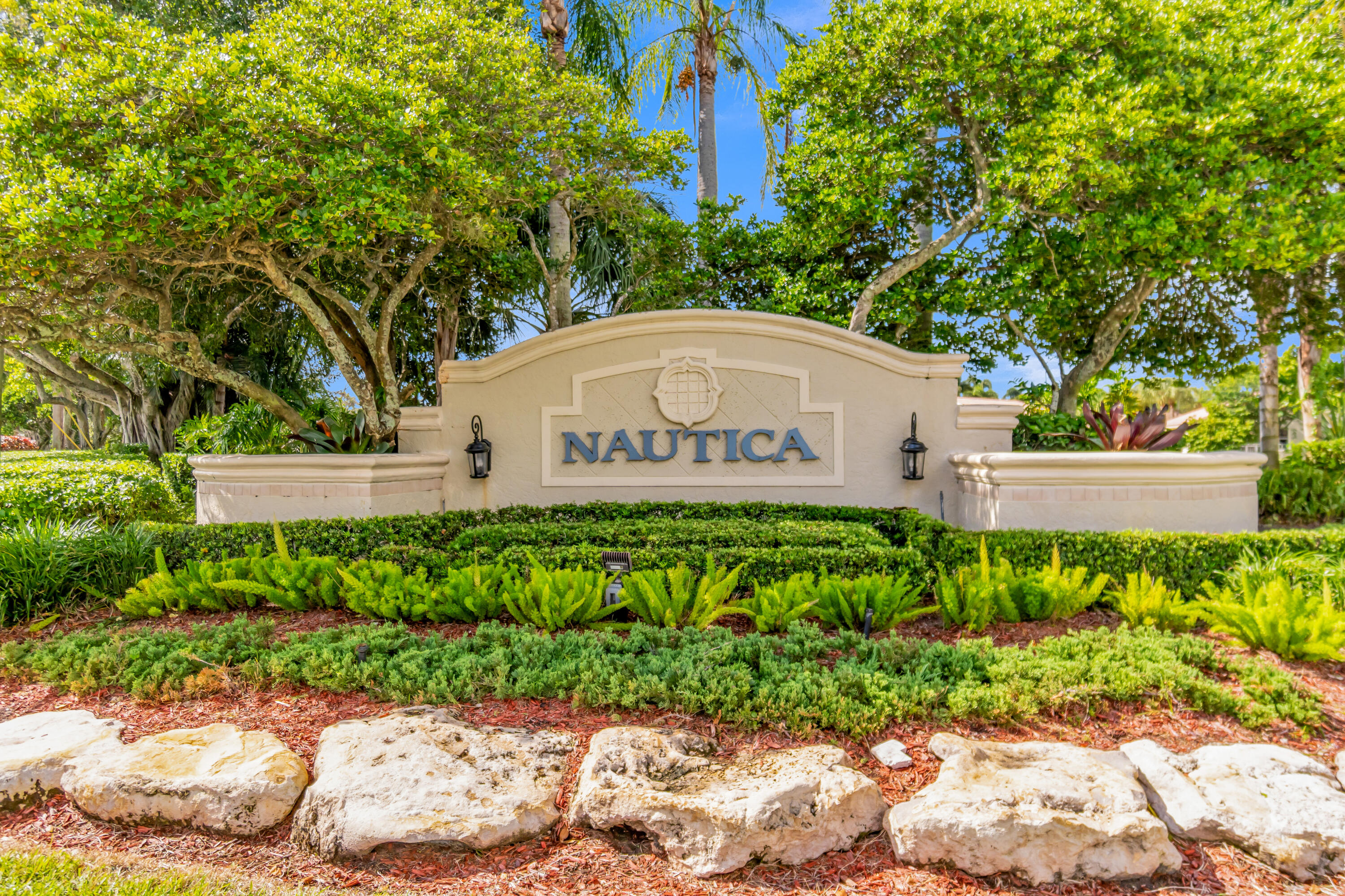 8055 Stirrup Cay Court