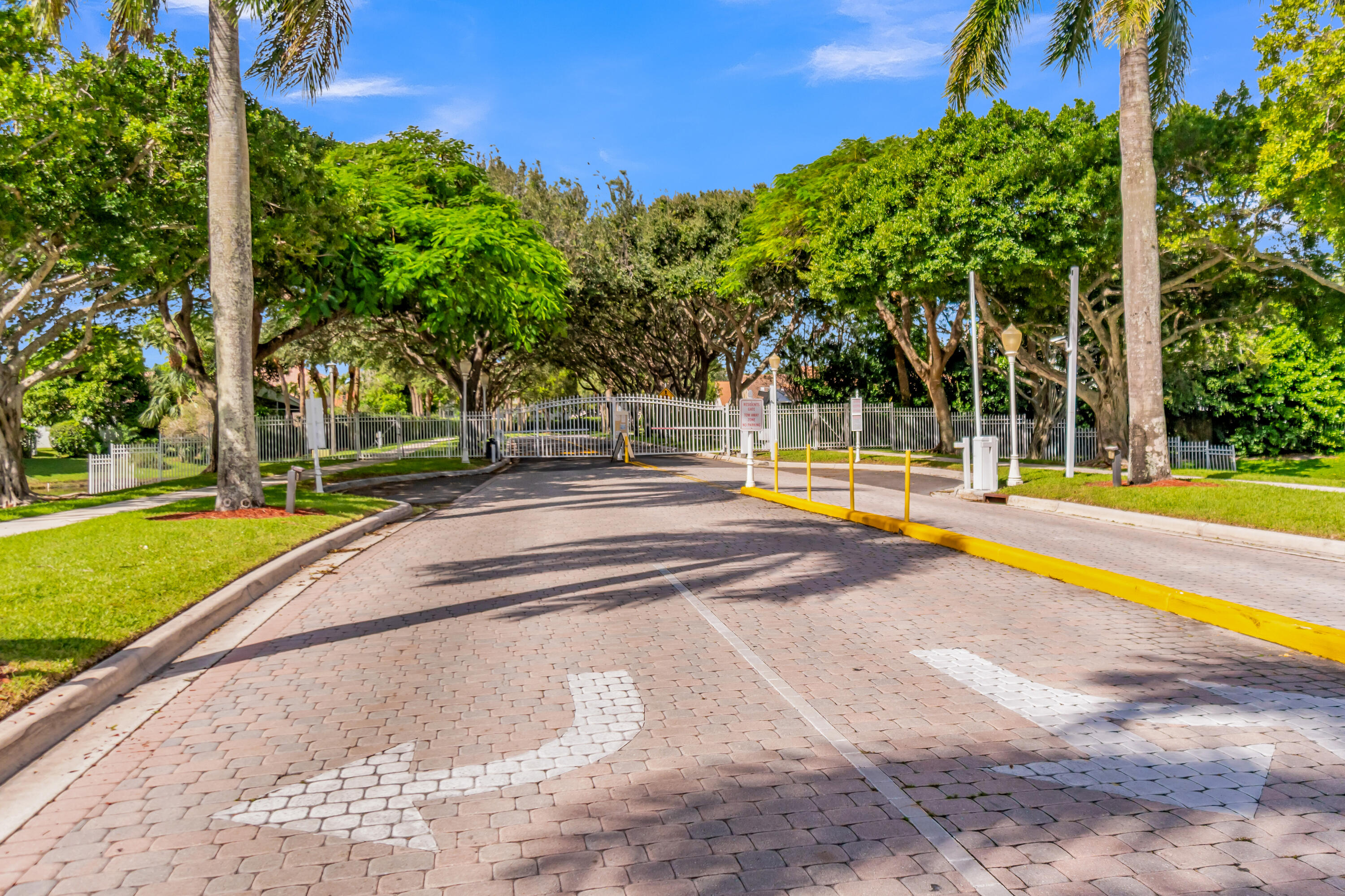 8055 Stirrup Cay Court
