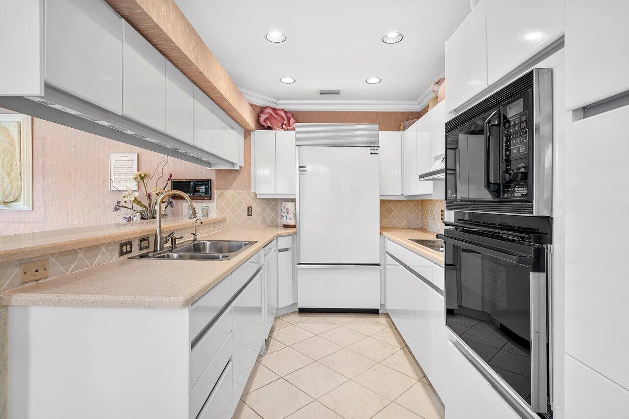 7580 Mirabella Drive