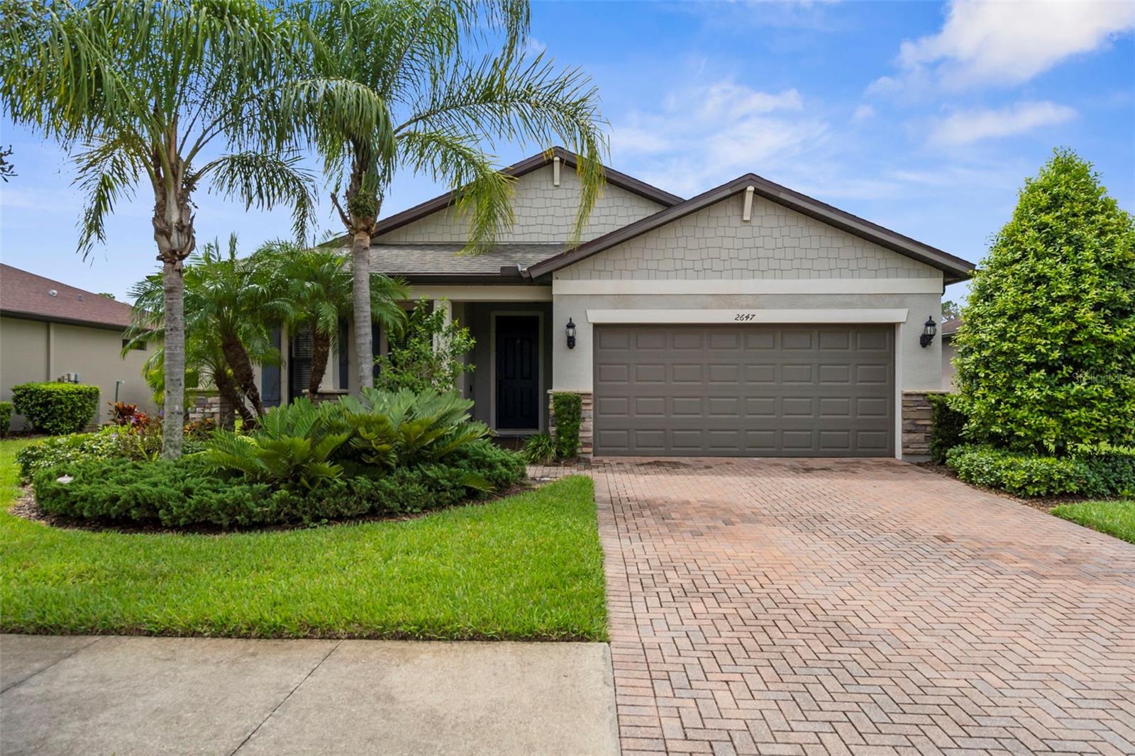2647 RUNNING OAK CT