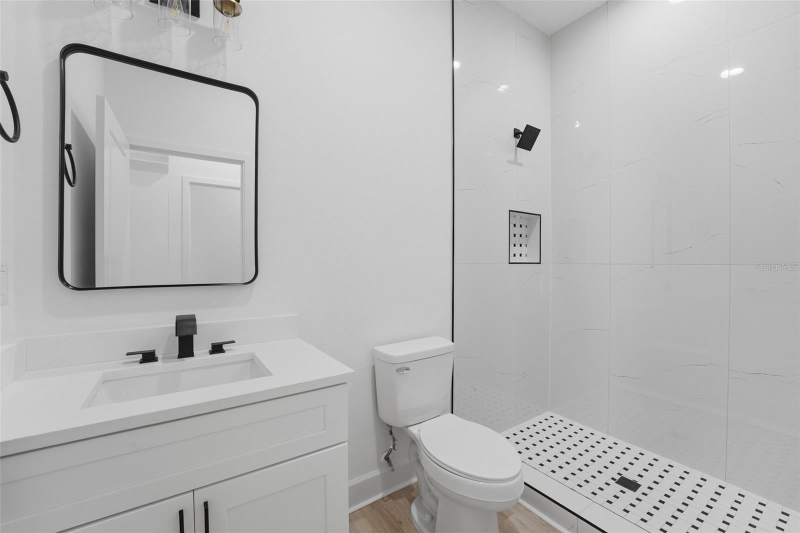 17049 HILLSBOROUGH BLVD