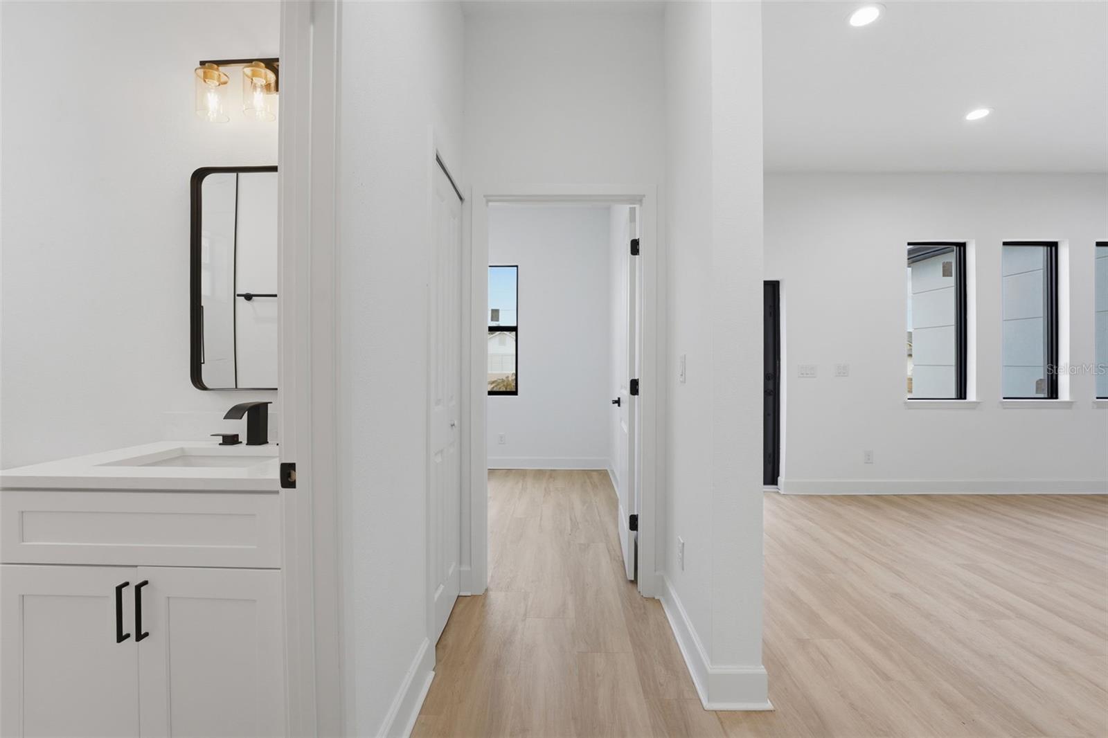 17049 HILLSBOROUGH BLVD