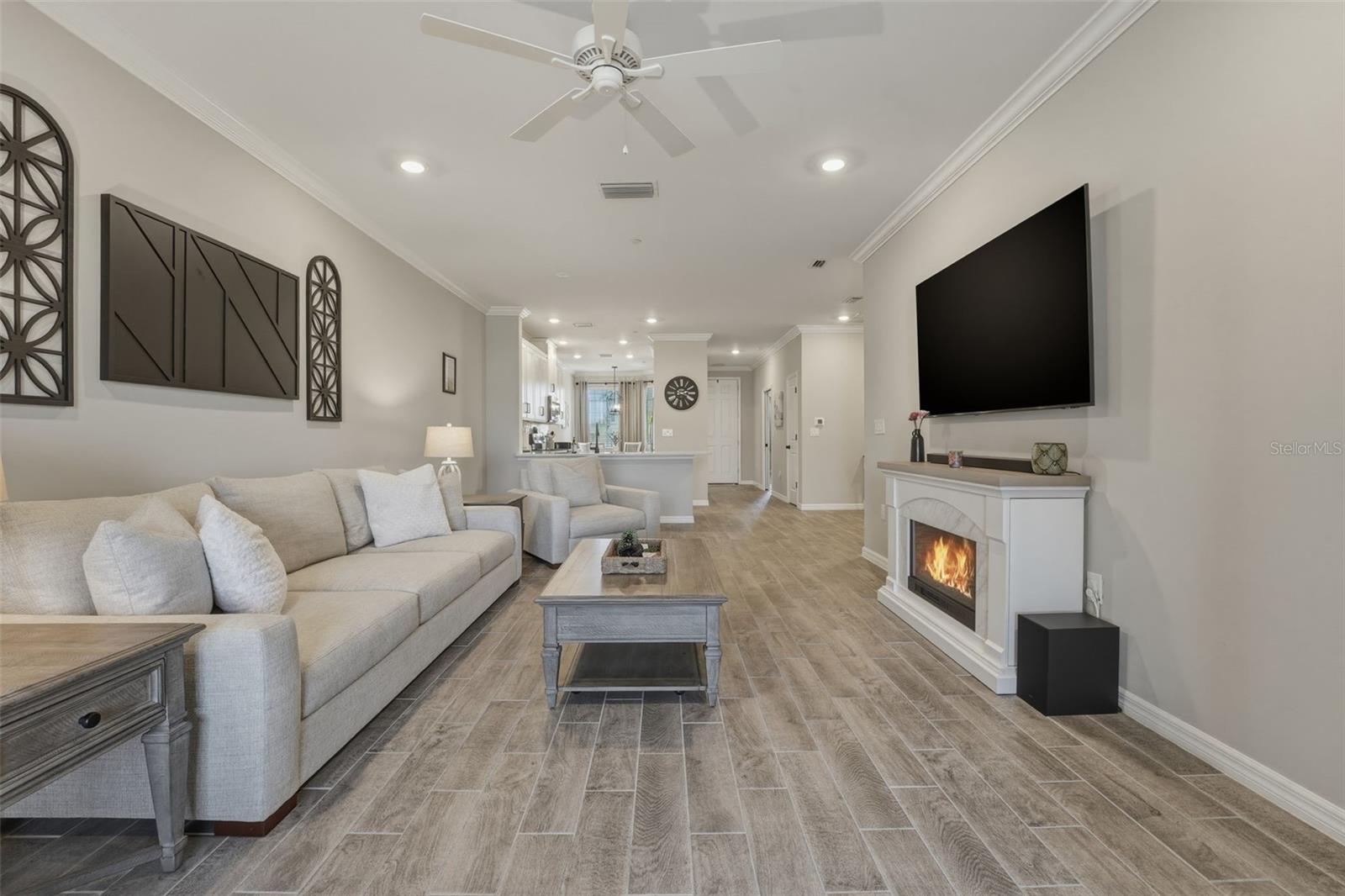 23377 COLLINA WAY #103