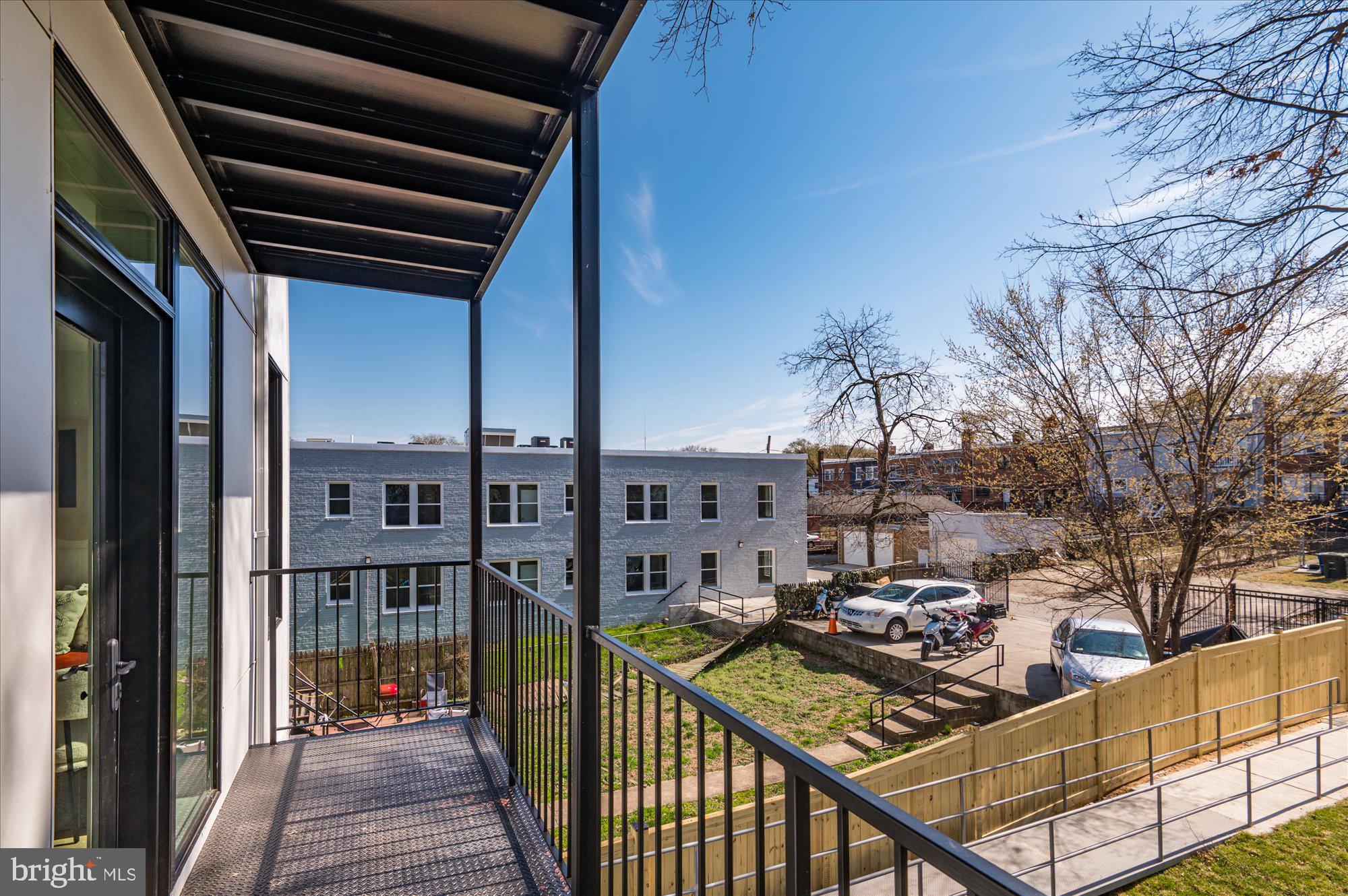232 HAMILTON STREET NW 6